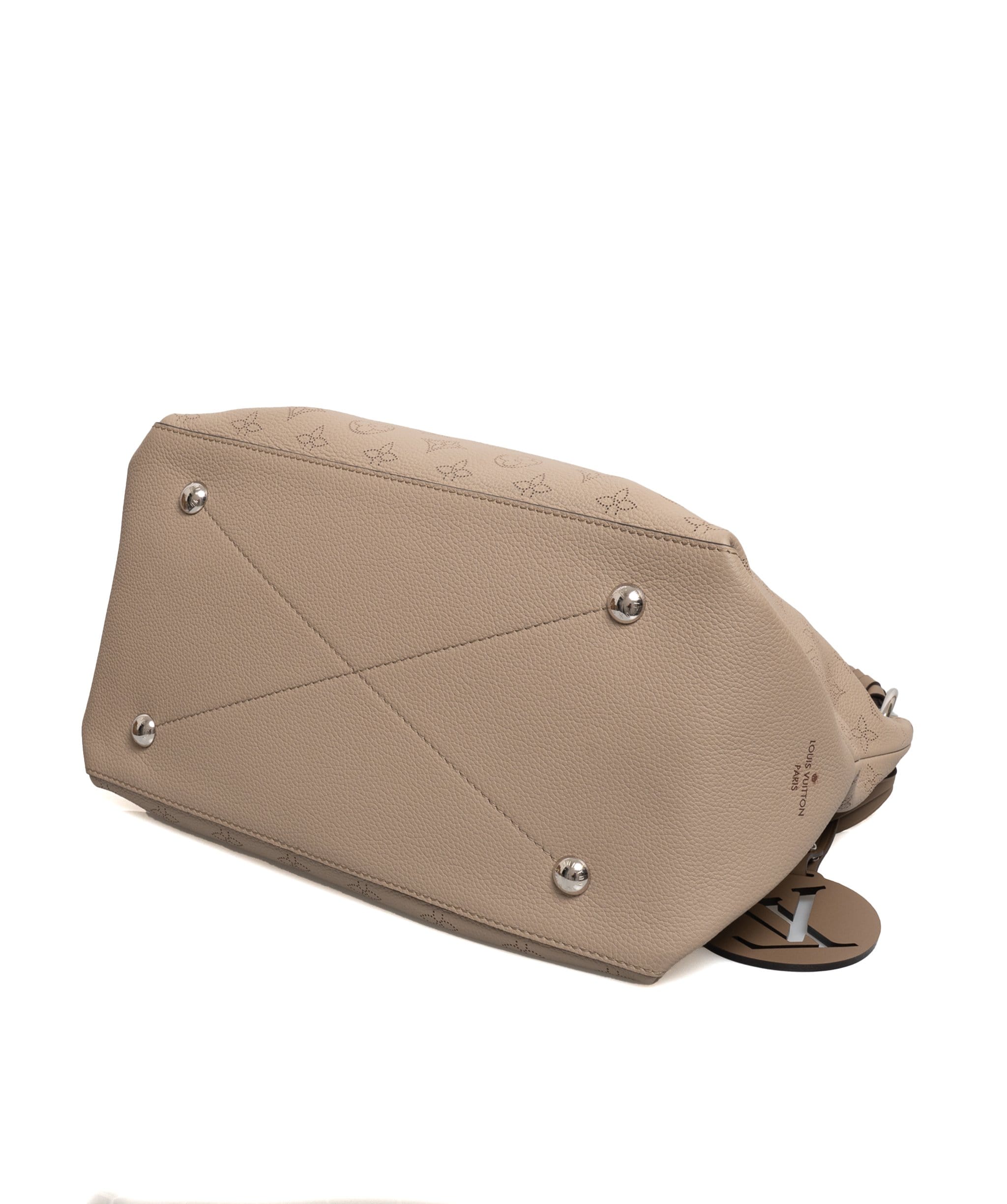 Louis Vuitton Louis Vuitton Mahina Taupe Hobo bag  - ADL1284