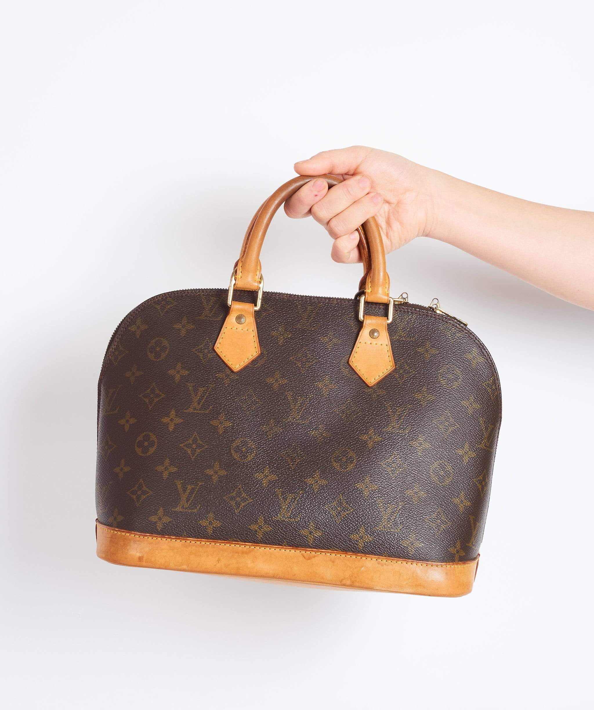 Louis Vuitton LOUIS VUITTON Monogram Alma Hand Bag LV TH0978