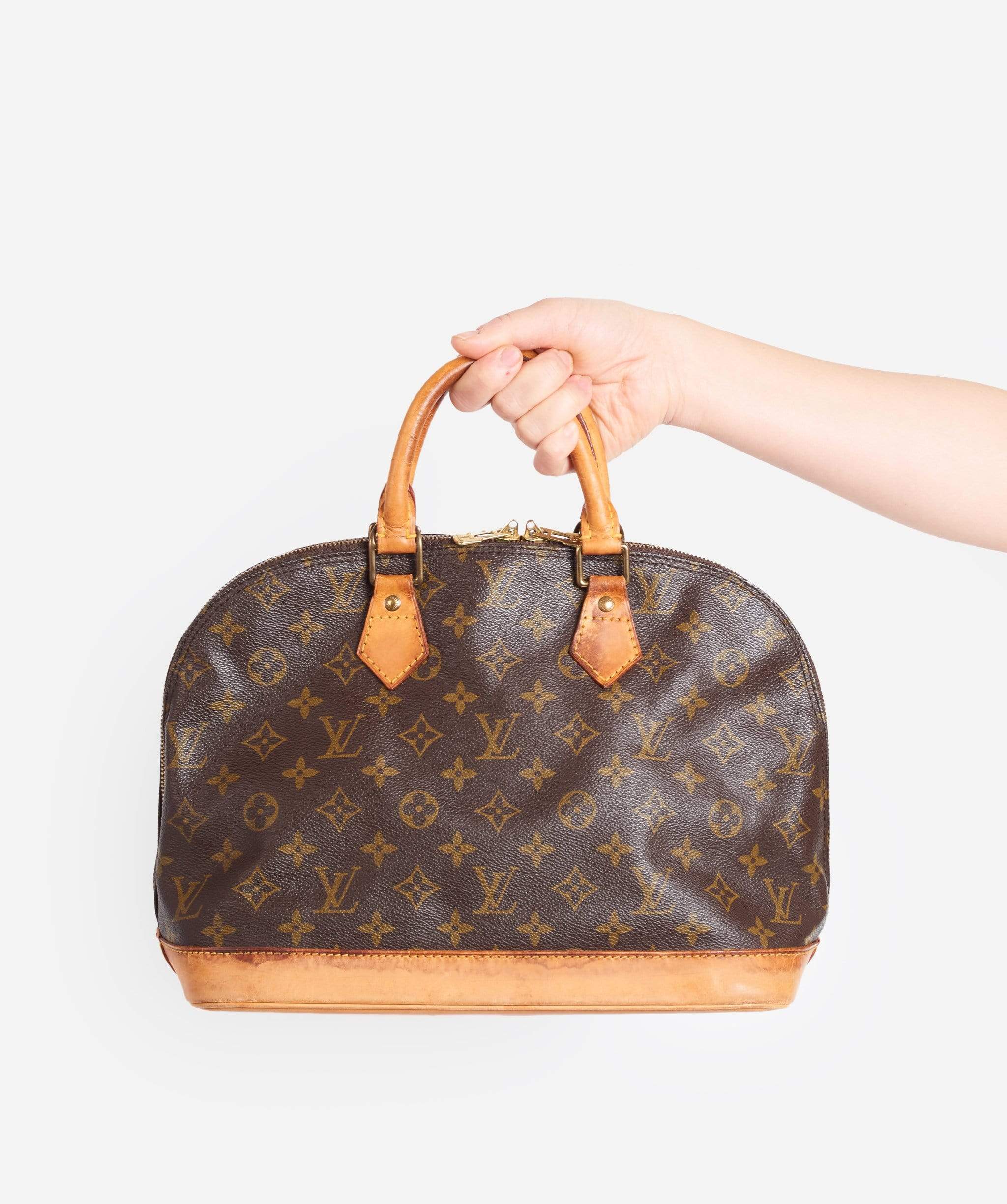 Louis Vuitton LOUIS VUITTON Monogram Alma Hand Bag LV VI0926