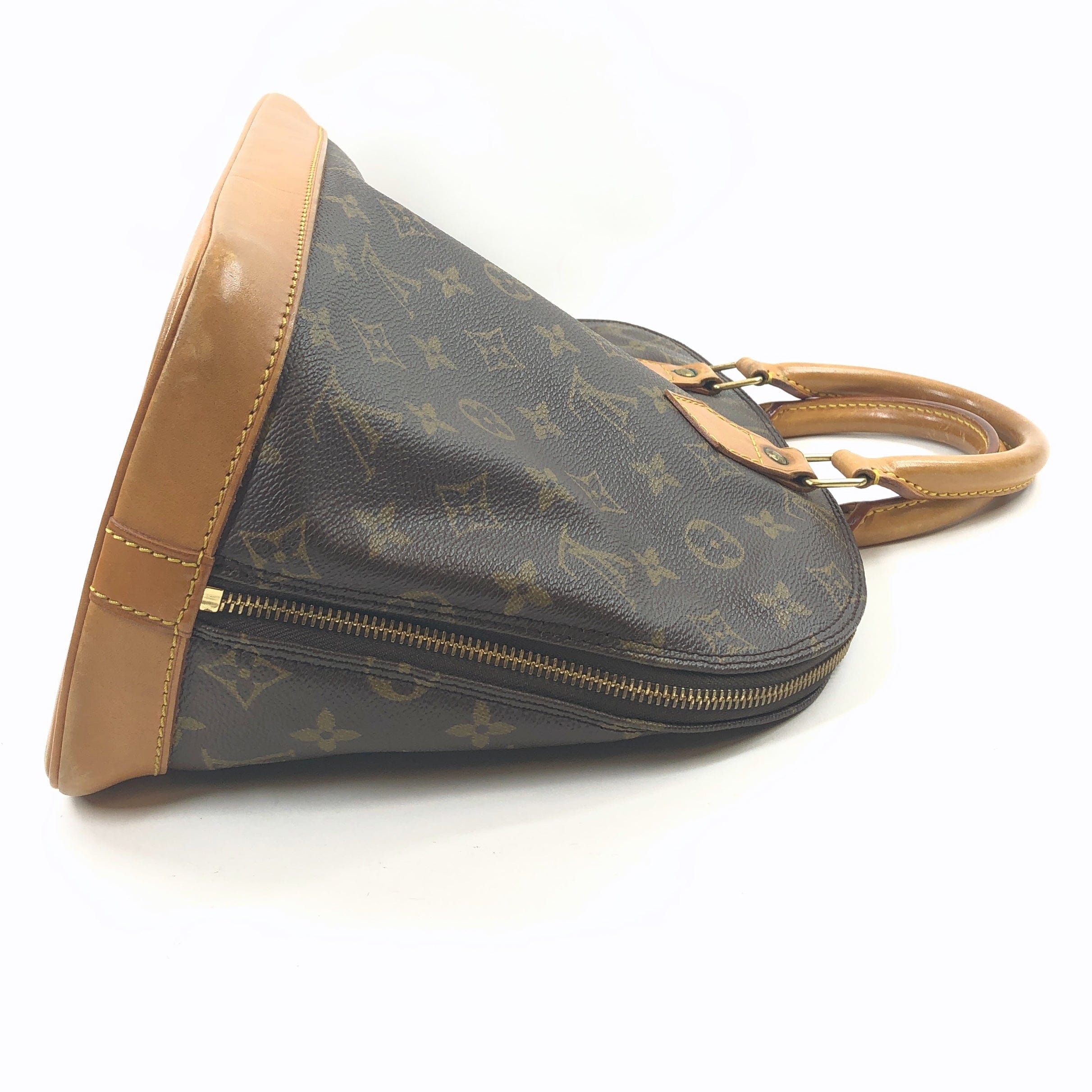 Louis Vuitton Louis Vuitton Monogram Alma Handbag 4314187