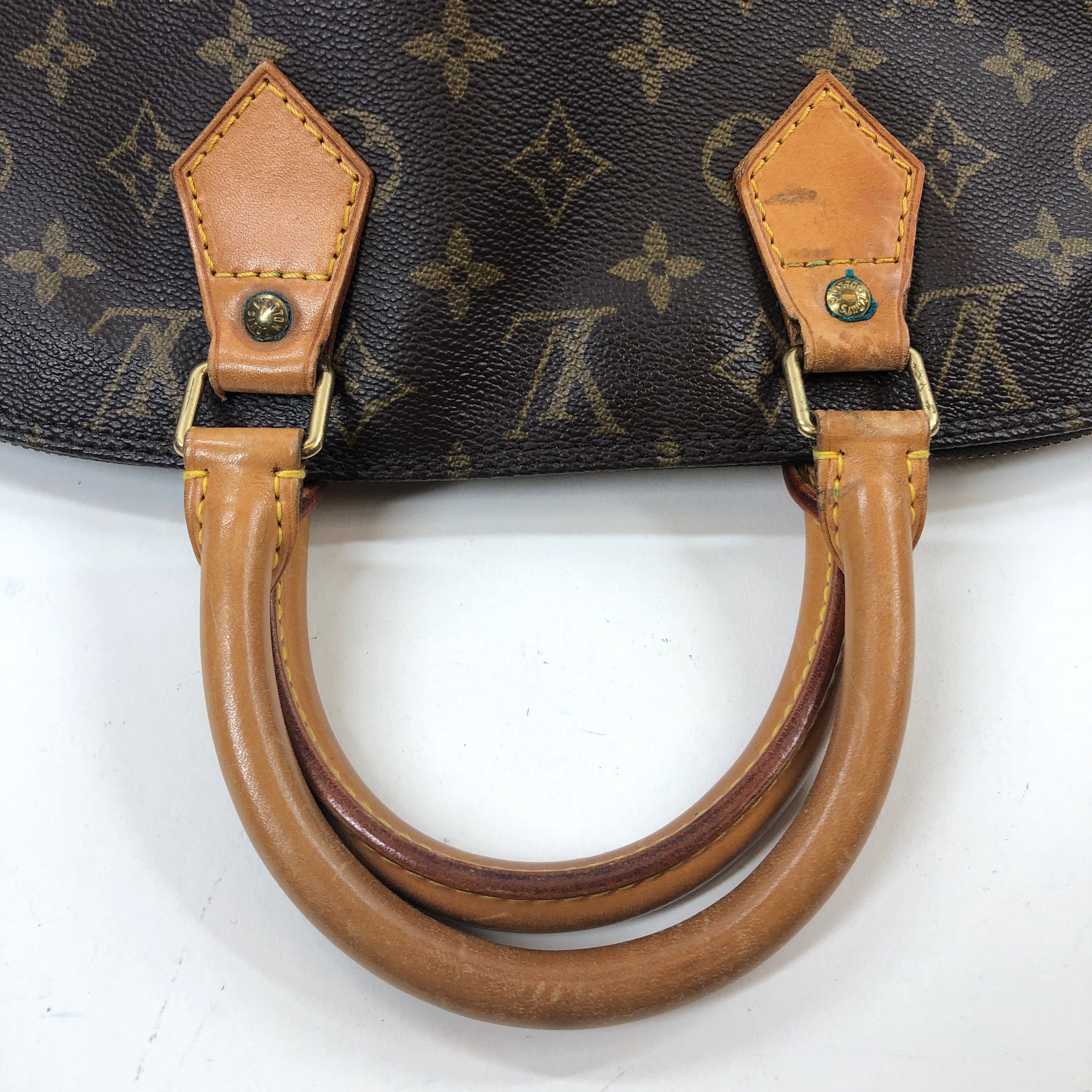 Louis Vuitton Louis Vuitton Monogram Alma Handbag 4314187