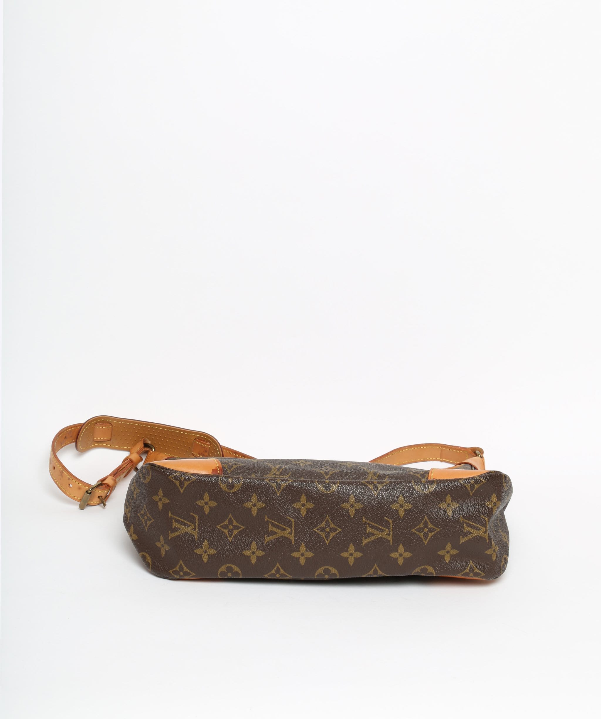 Louis Vuitton LOUIS VUITTON Monogram Boulogne 30 Shoulder Bag