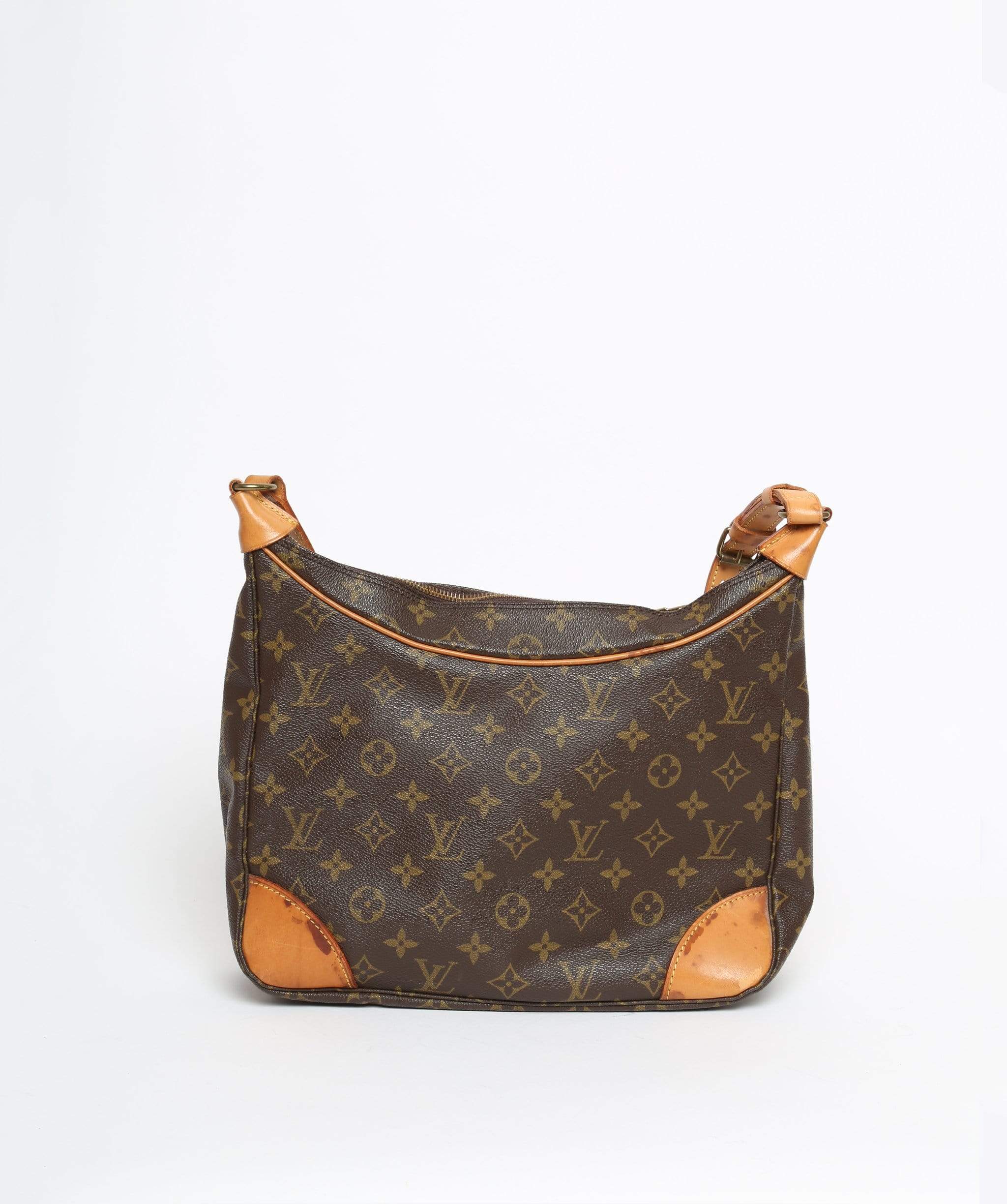 Louis Vuitton LOUIS VUITTON Monogram Boulogne 30 Shoulder Bag