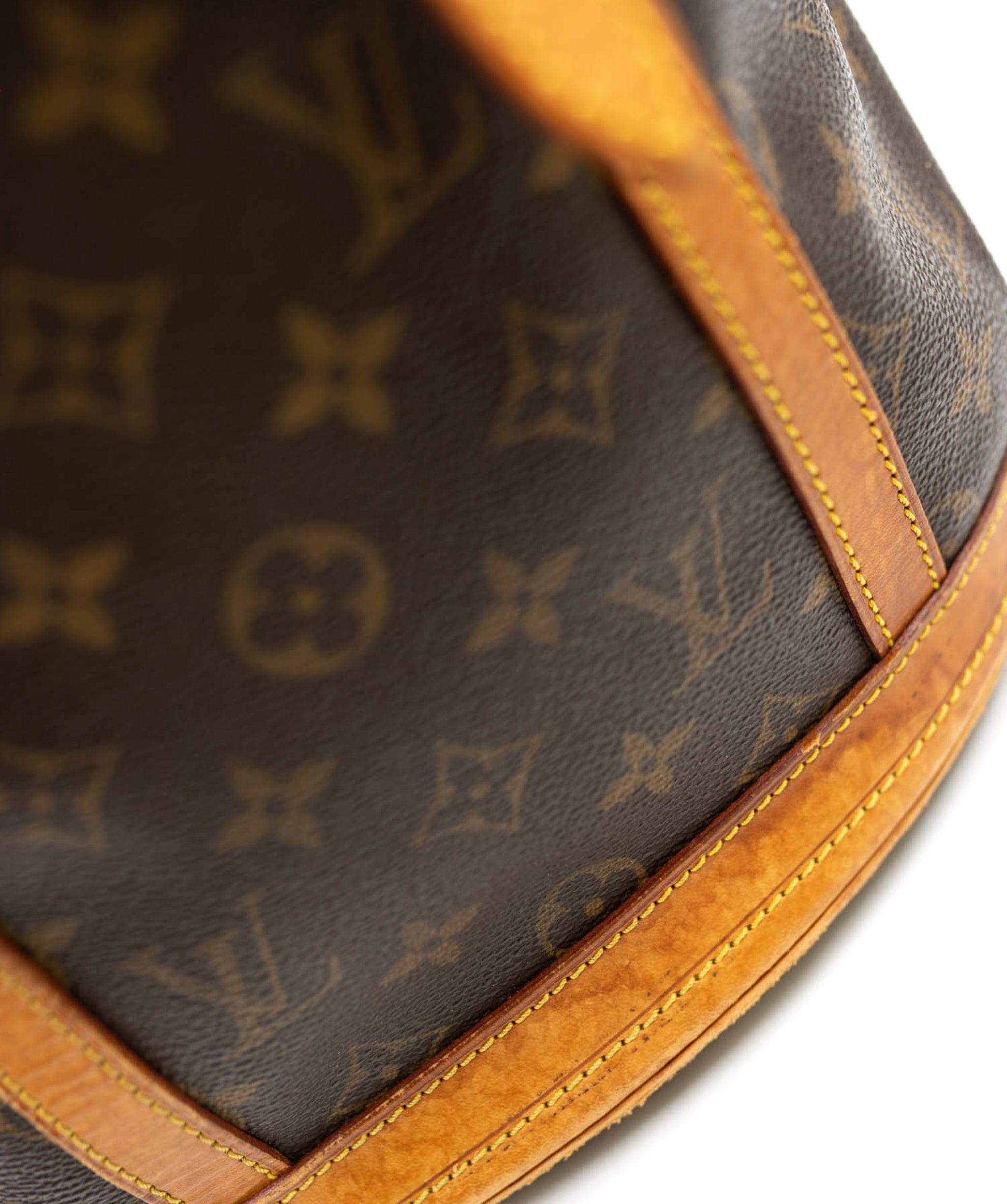 Louis Vuitton Louis Vuitton monogram bucket bag GM AJL0050