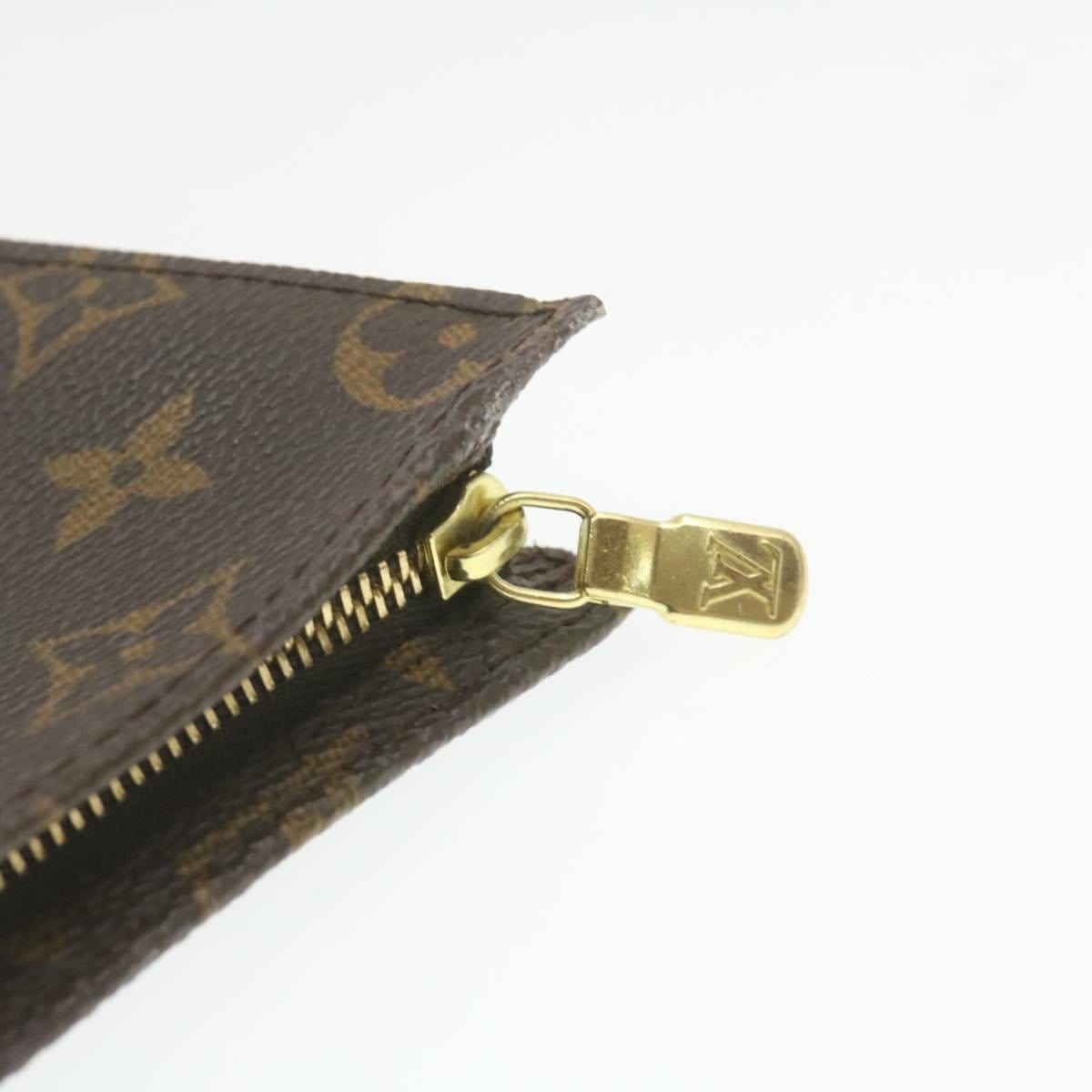 Louis Vuitton Louis Vuitton Monogram Bucket PM Pouch