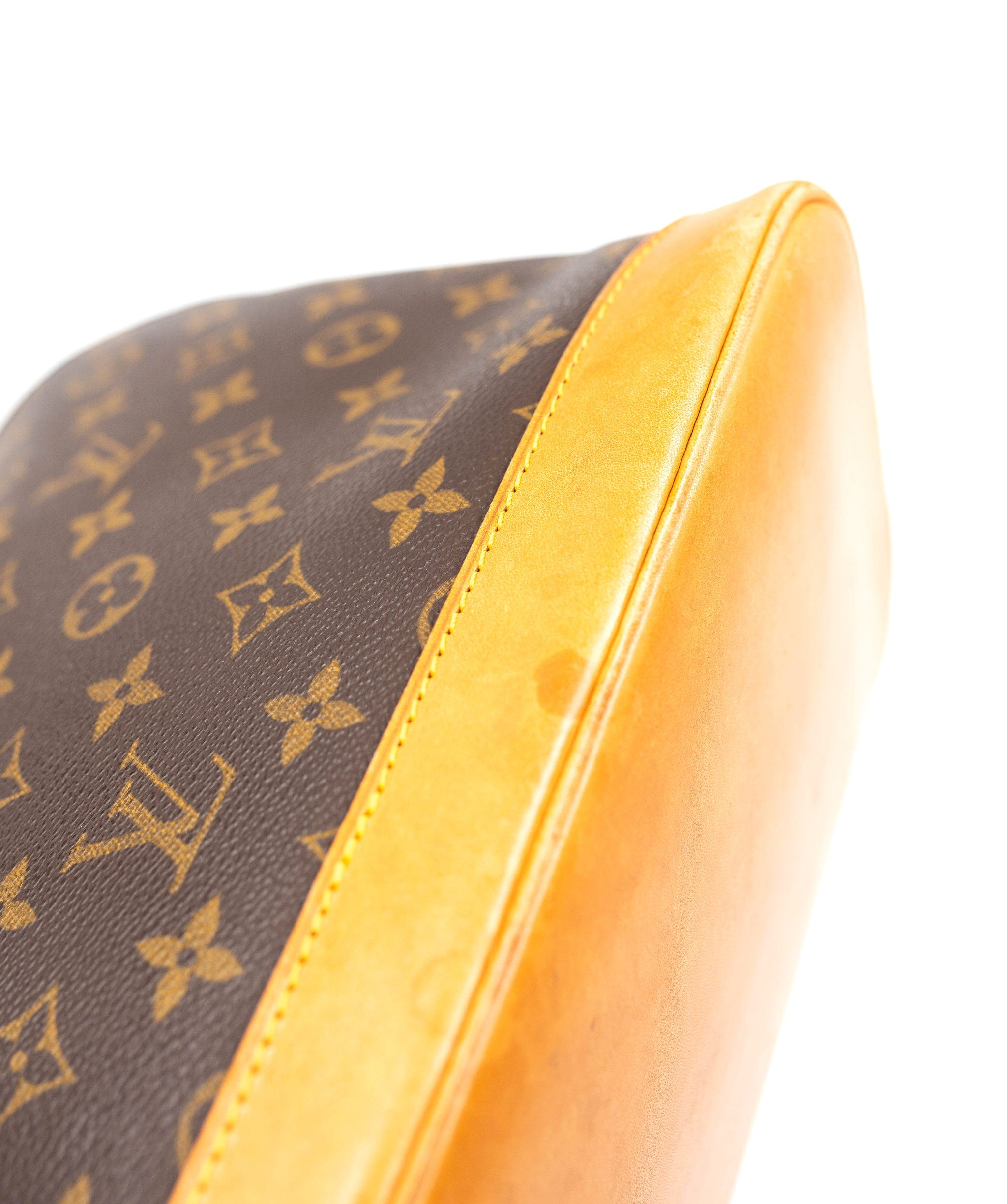 Louis Vuitton Louis Vuitton Monogram Canvas Alma PM Bag - AGL1802