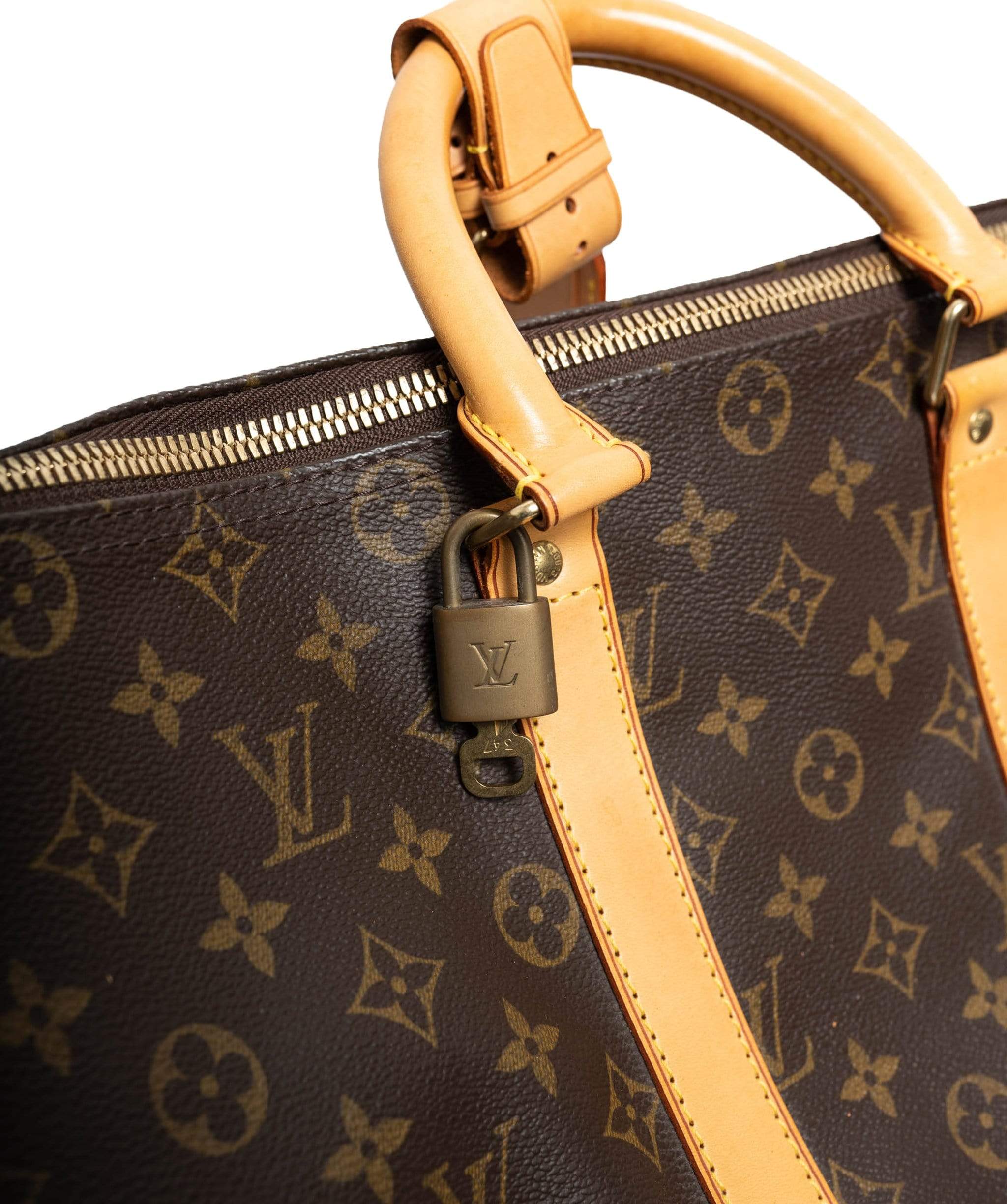 Louis Vuitton LOUIS VUITTON Monogram Keepall 45 Bag - AWL1918