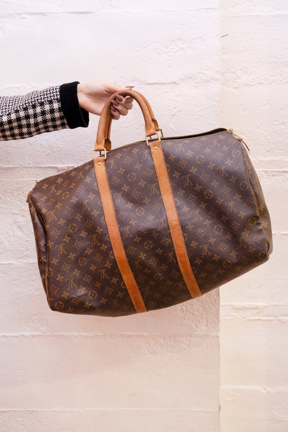 Louis Vuitton Louis Vuitton Monogram Keepall 50 Bag  - AGL1571