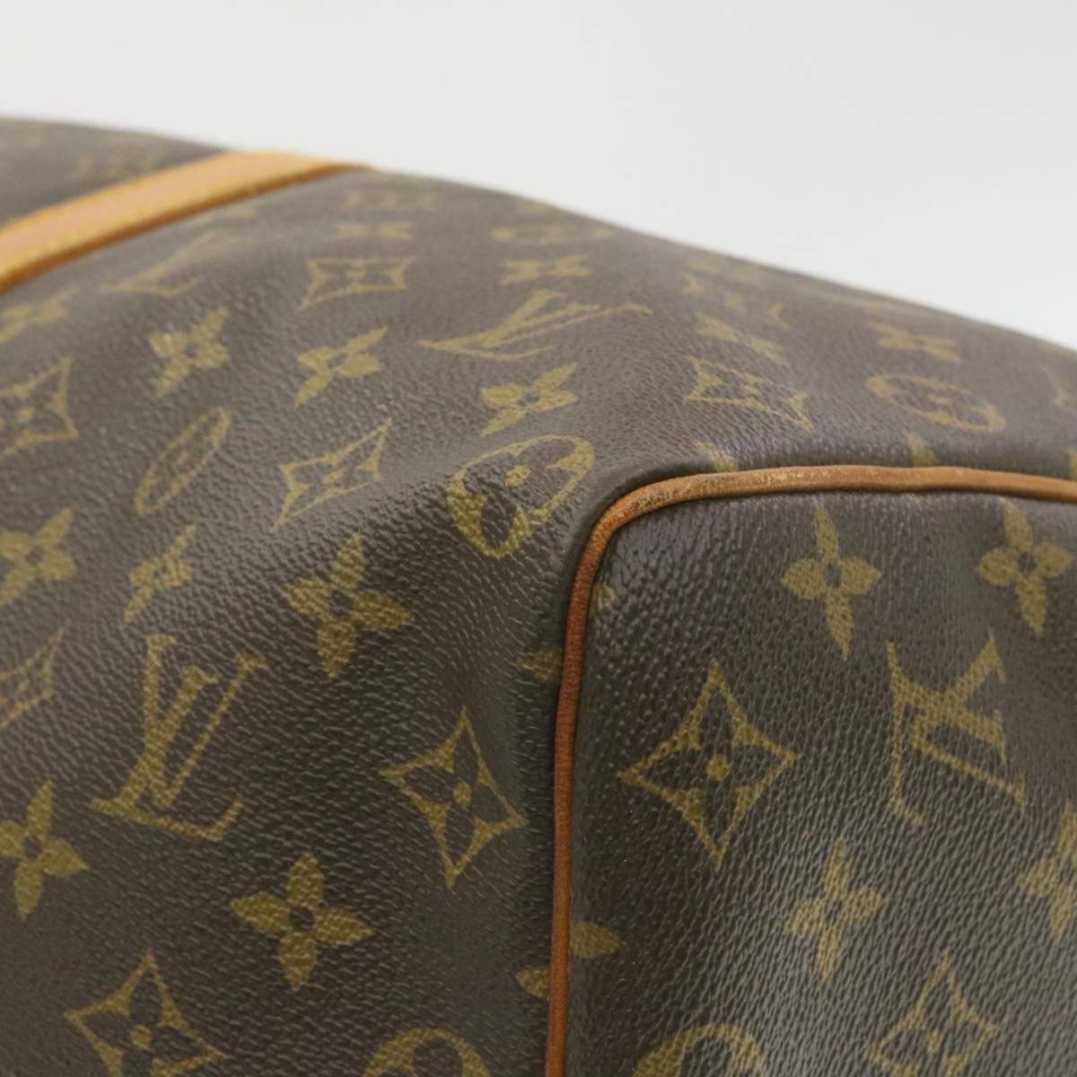 Louis Vuitton Louis Vuitton Monogram Keepall 50 Bag MW2229