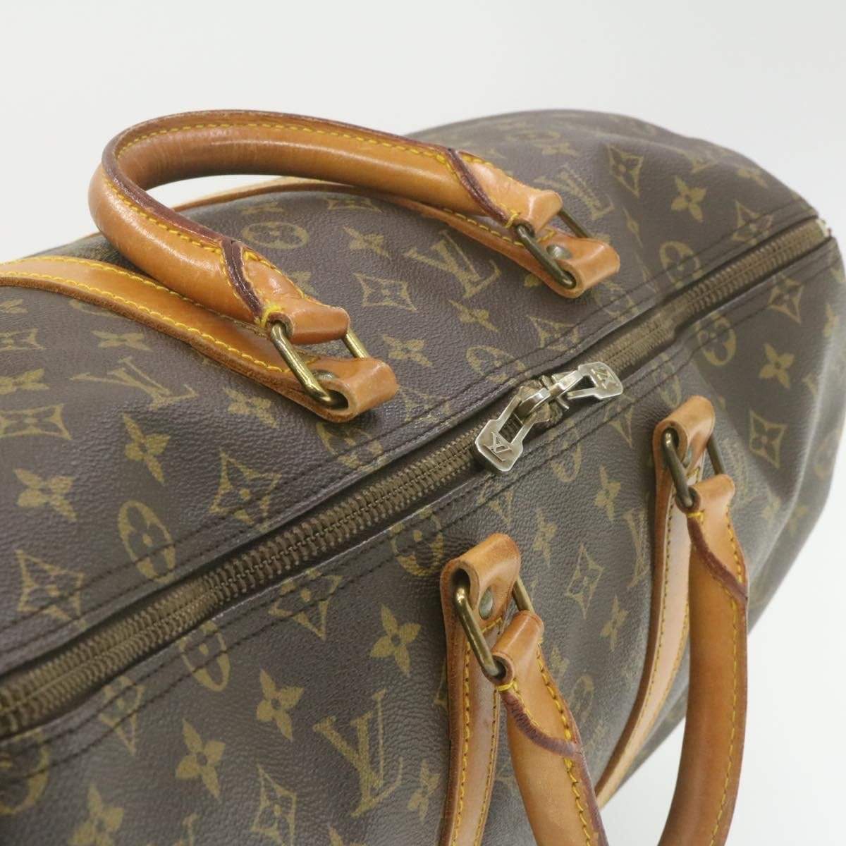 Louis Vuitton Louis Vuitton Monogram Keepall 50 Bag MW2229