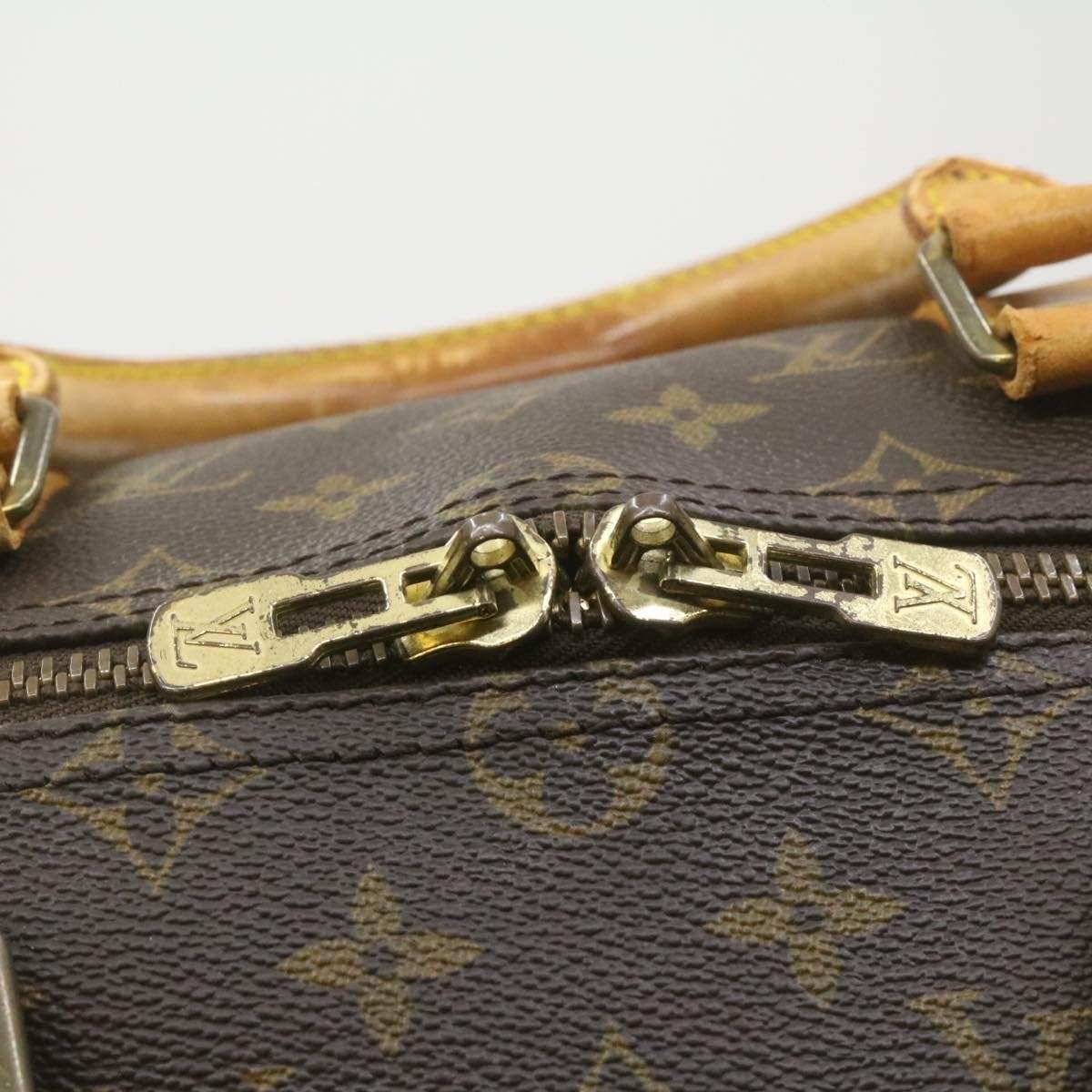 Louis Vuitton Louis Vuitton Monogram Keepall 50 MW2225