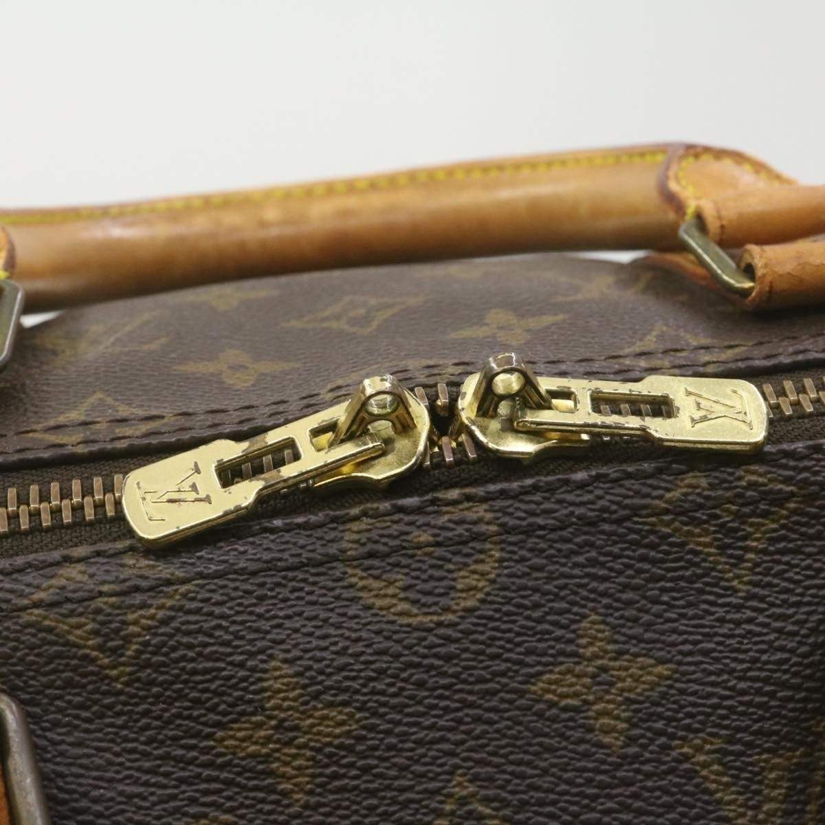 Louis Vuitton Louis Vuitton Monogram Keepall 50 MW2226