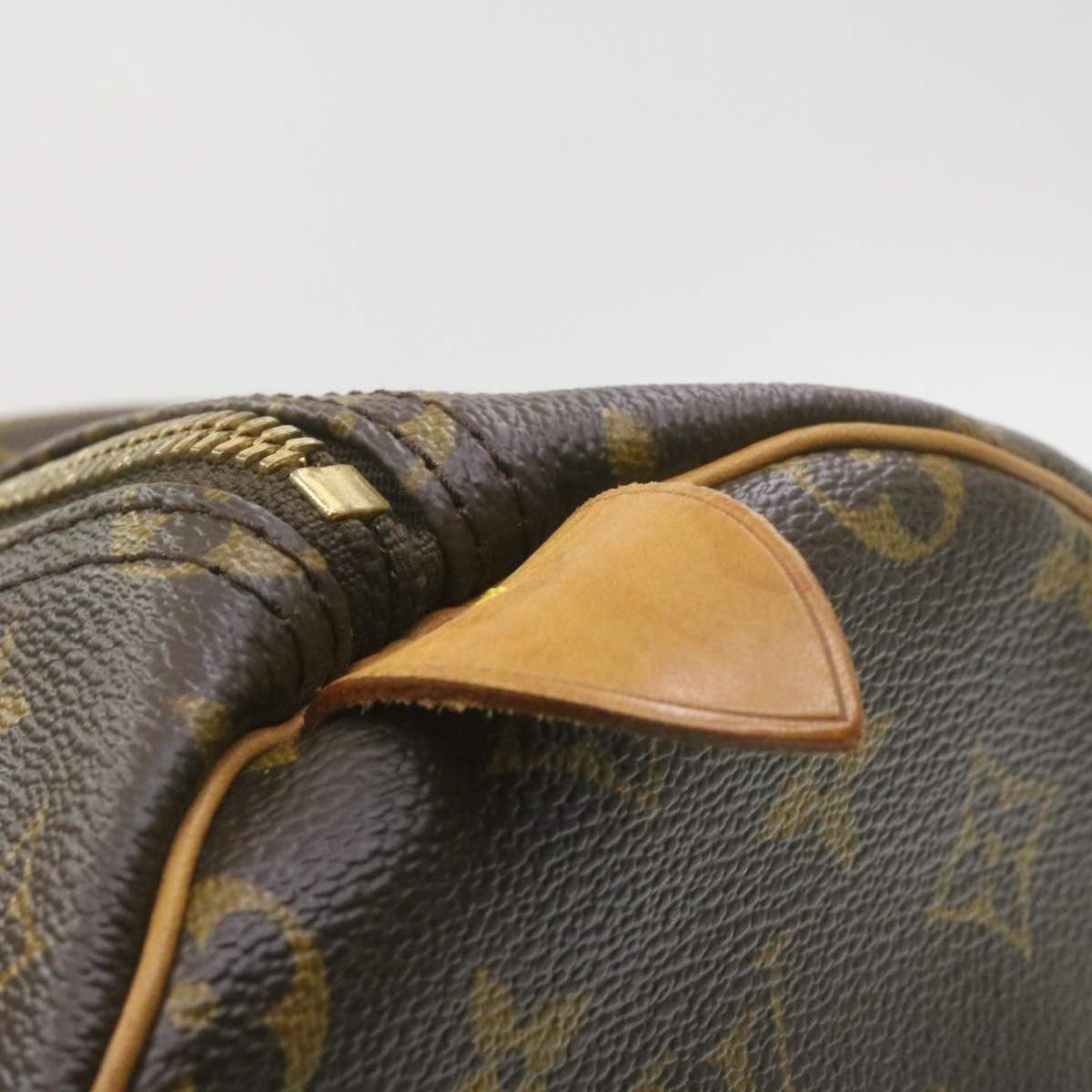 Louis Vuitton Louis Vuitton Monogram Keepall 50 MW2228