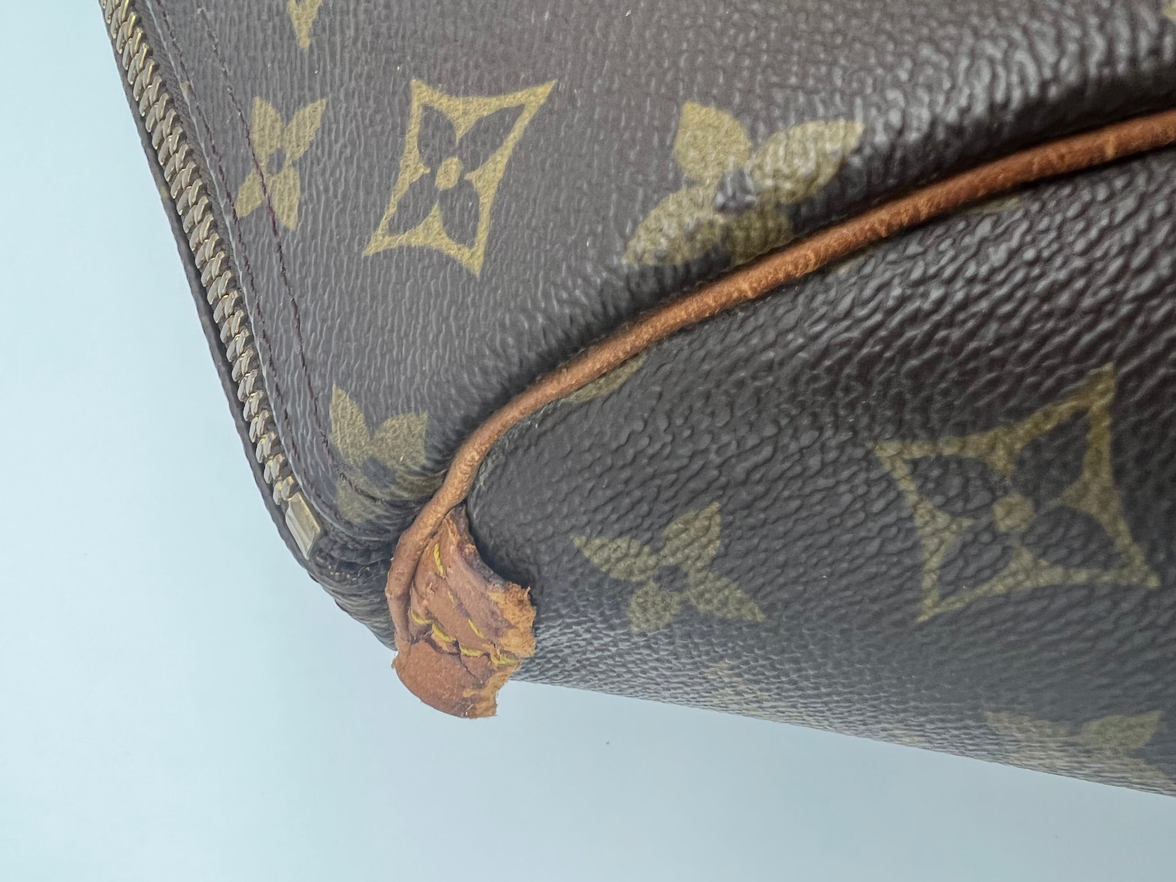 Louis Vuitton Louis Vuitton Monogram Keepall 60 - ASL2160