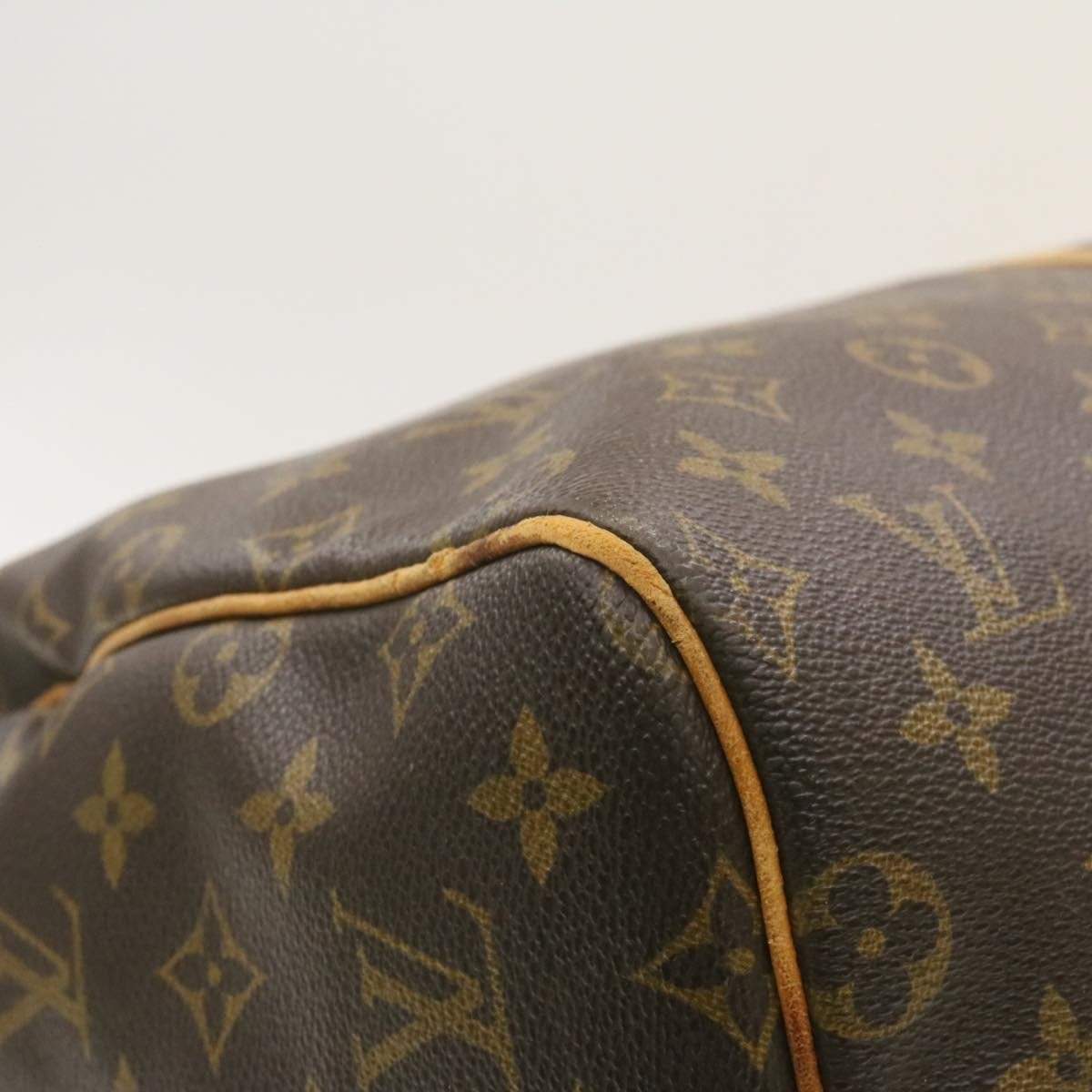 Louis Vuitton Louis Vuitton Monogram Keepall Bandouliere 55