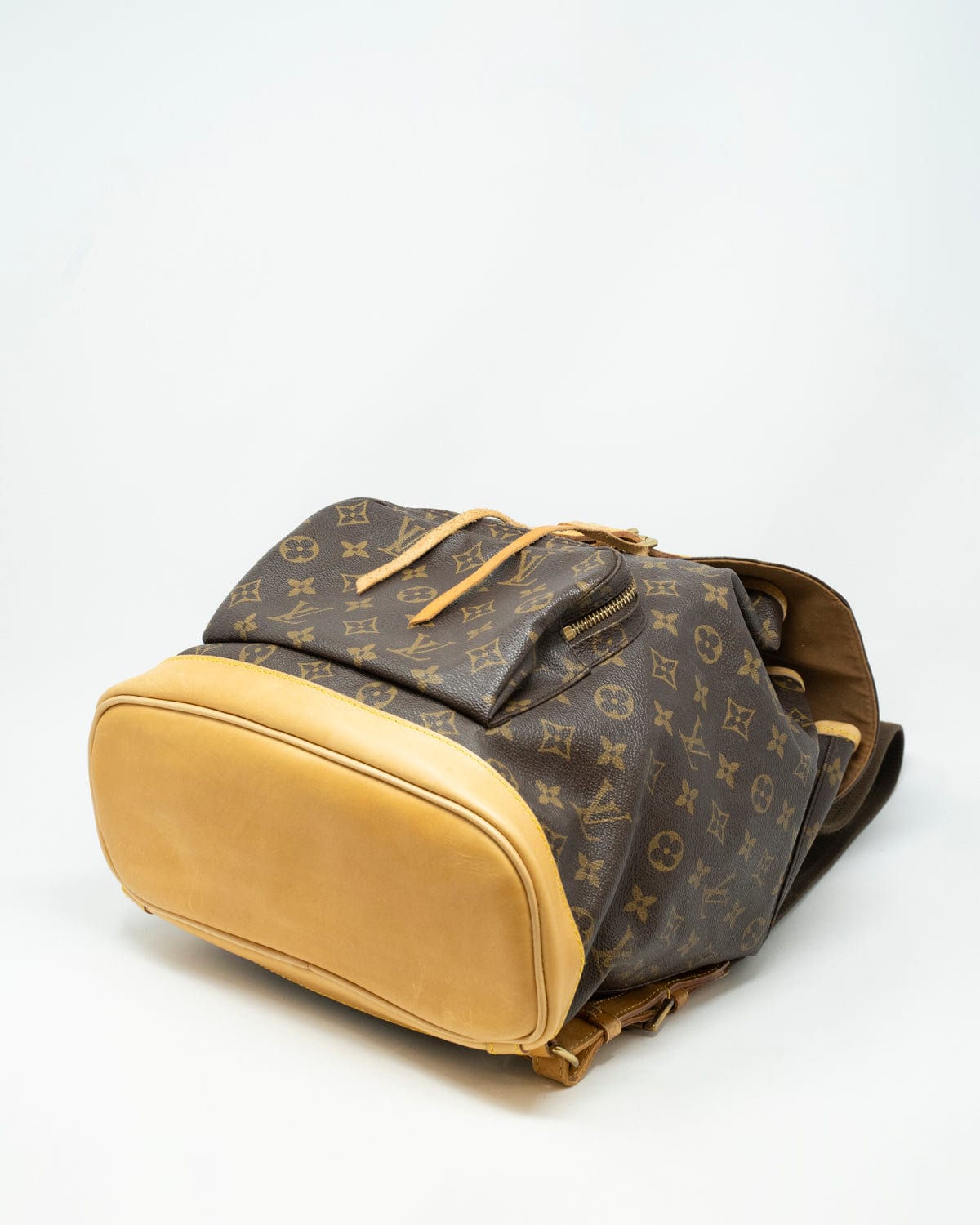 Louis Vuitton LOUIS VUITTON Monogram Montsouris GM Backpack MW1126