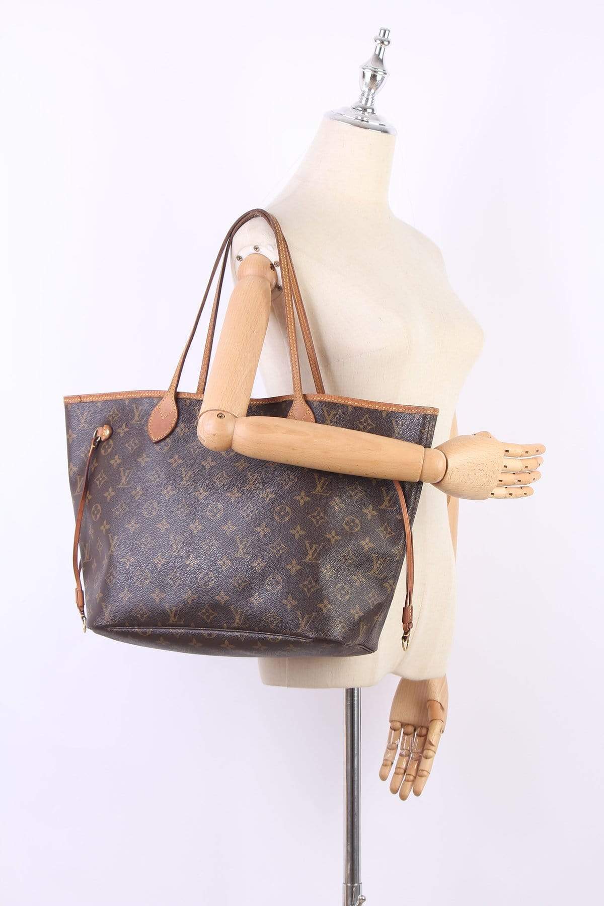 Louis Vuitton Louis Vuitton Monogram Neverfull MM