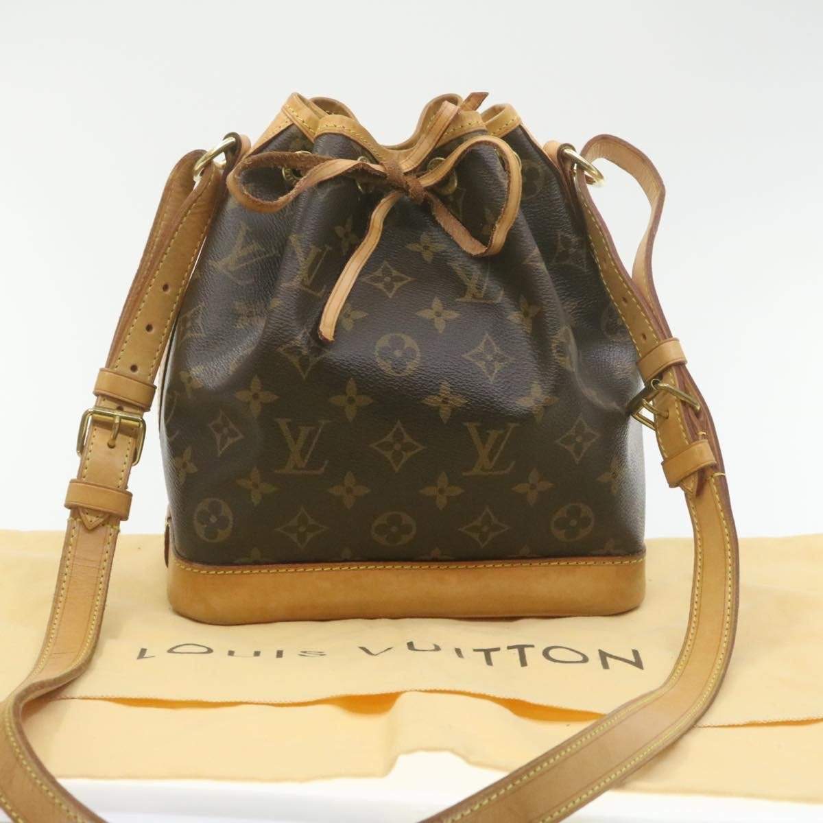 Louis Vuitton Louis Vuitton Monogram Noe BB MW2299