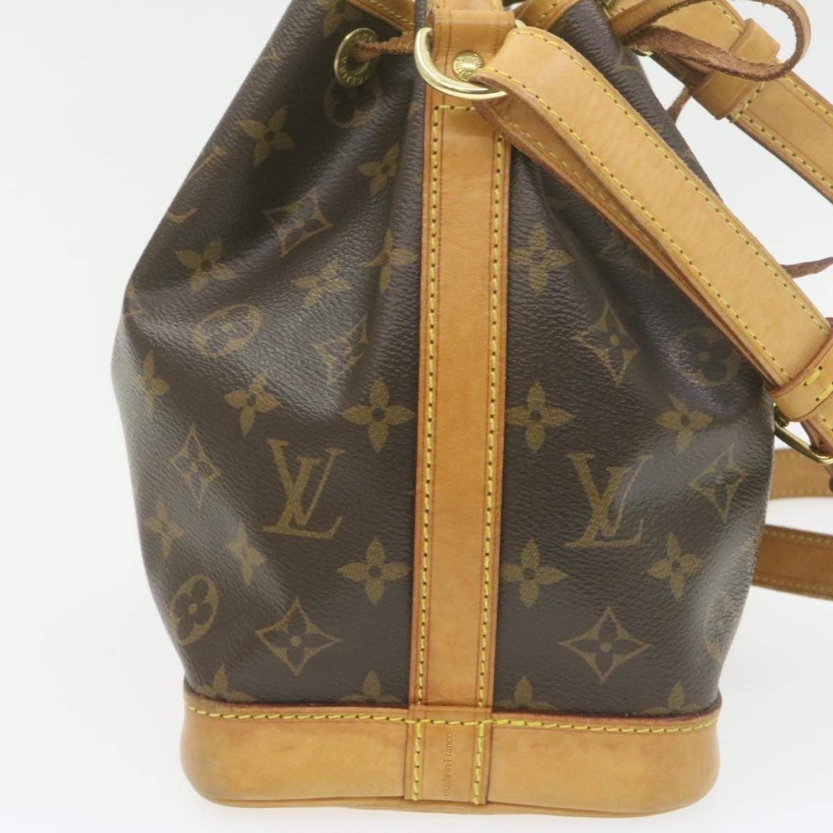 Louis Vuitton Louis Vuitton Monogram Noe BB MW2299