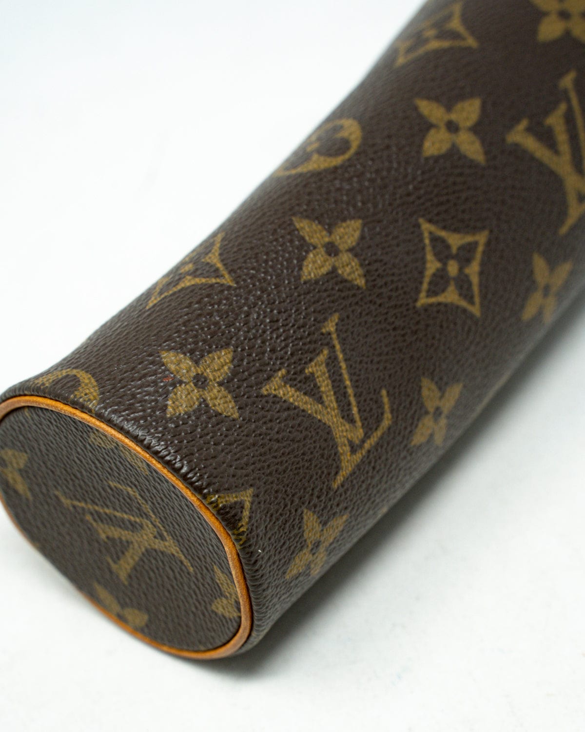 Louis Vuitton LOUIS VUITTON Monogram Papillon Pouch Bag - AWL3171