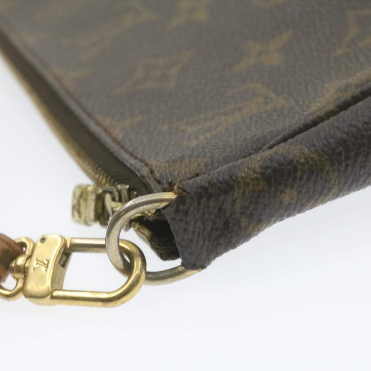 Louis Vuitton LOUIS VUITTON Monogram Pochette Accessoires Bag AWL1051