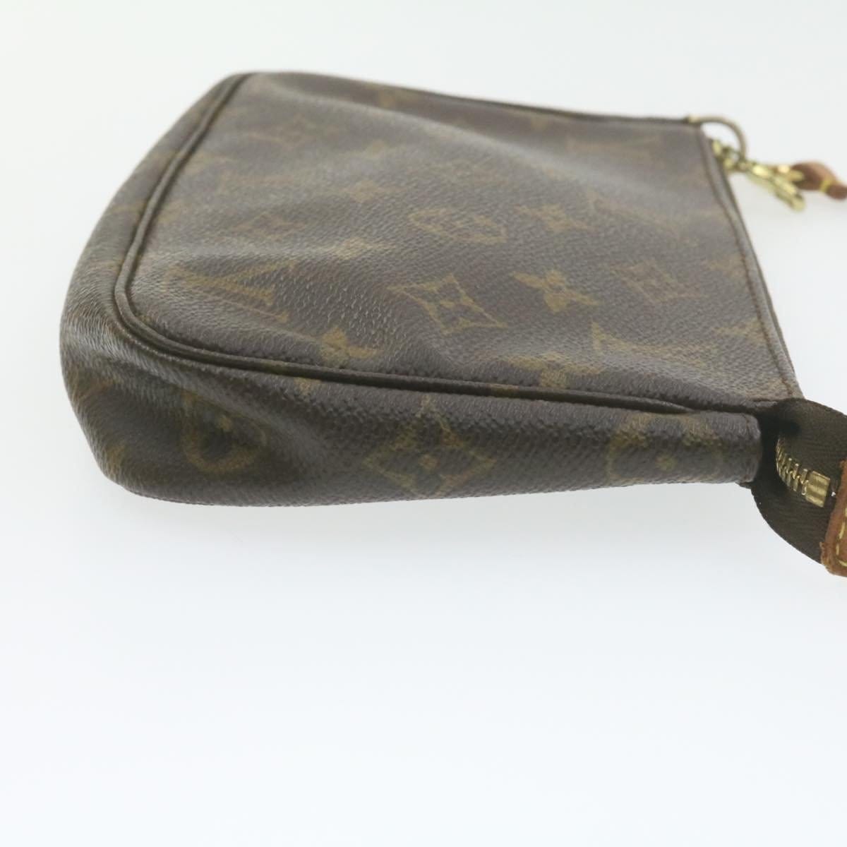 Louis Vuitton LOUIS VUITTON Monogram Pochette Accessoires Bag AWL1051