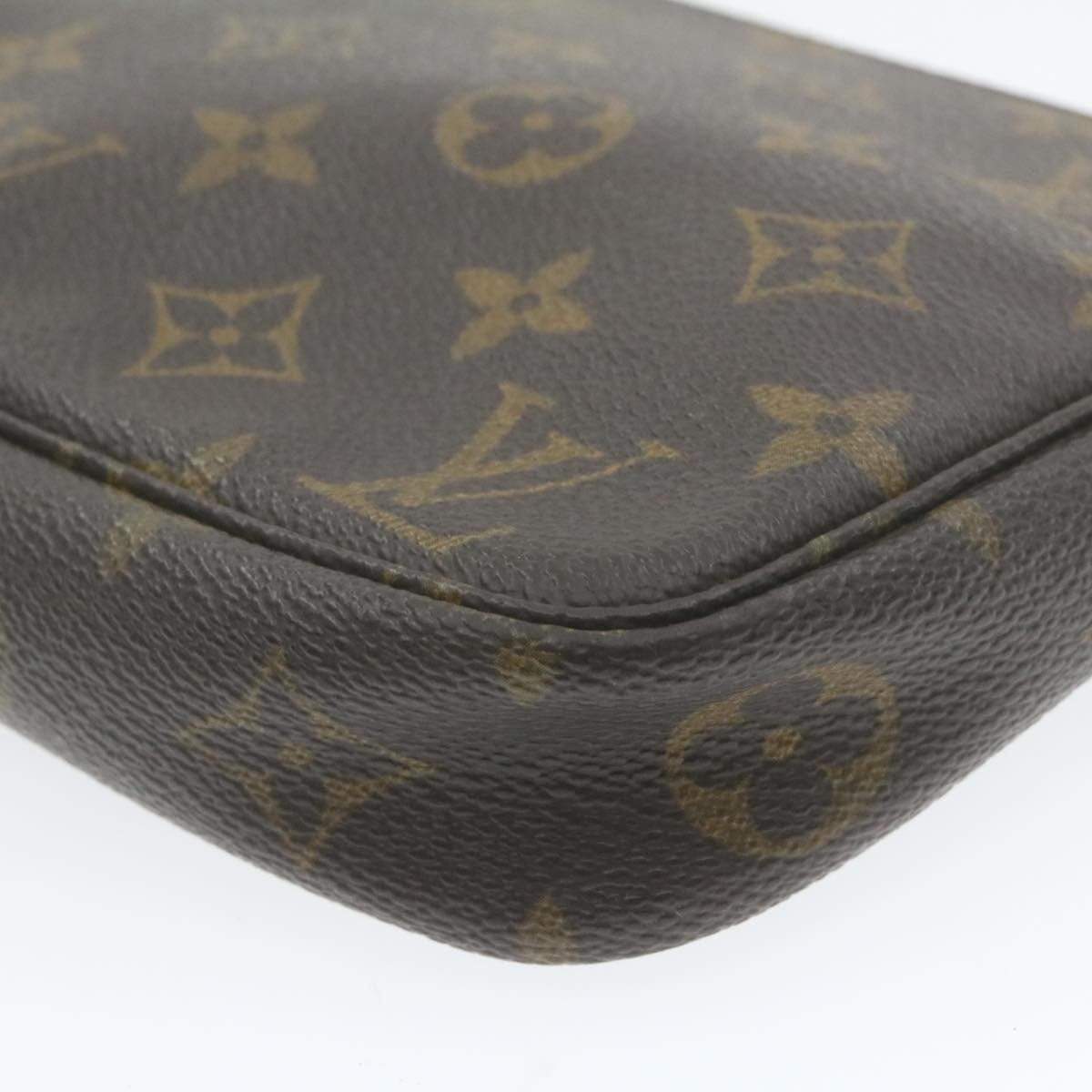 Louis Vuitton Louis Vuitton Monogram Pochette Accessoires MW2727