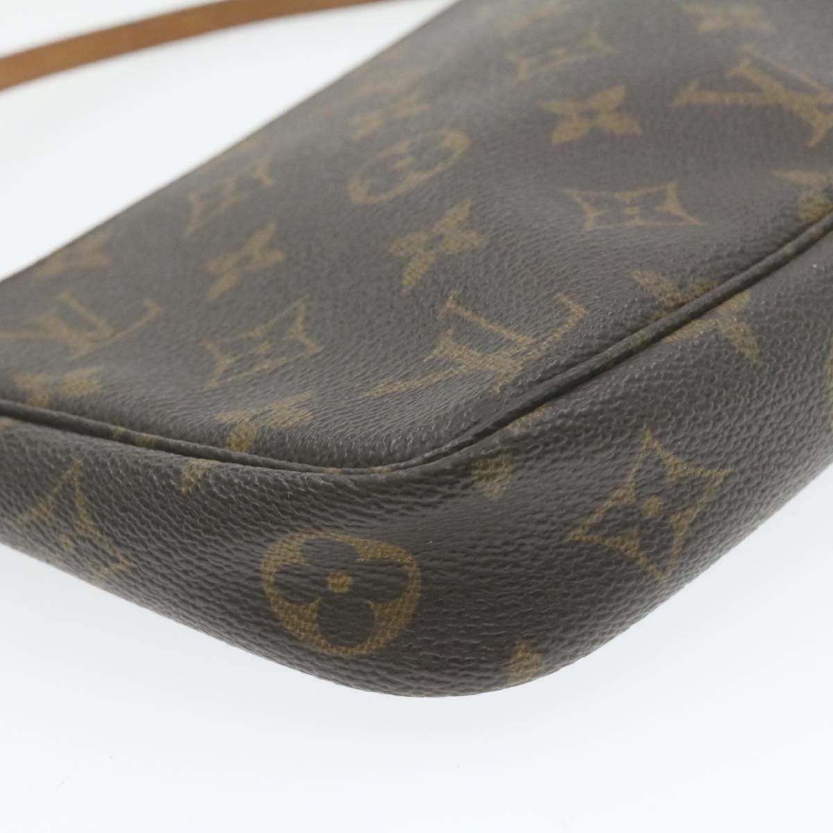 Louis Vuitton Louis Vuitton Monogram Pochette Accessoires MW2727