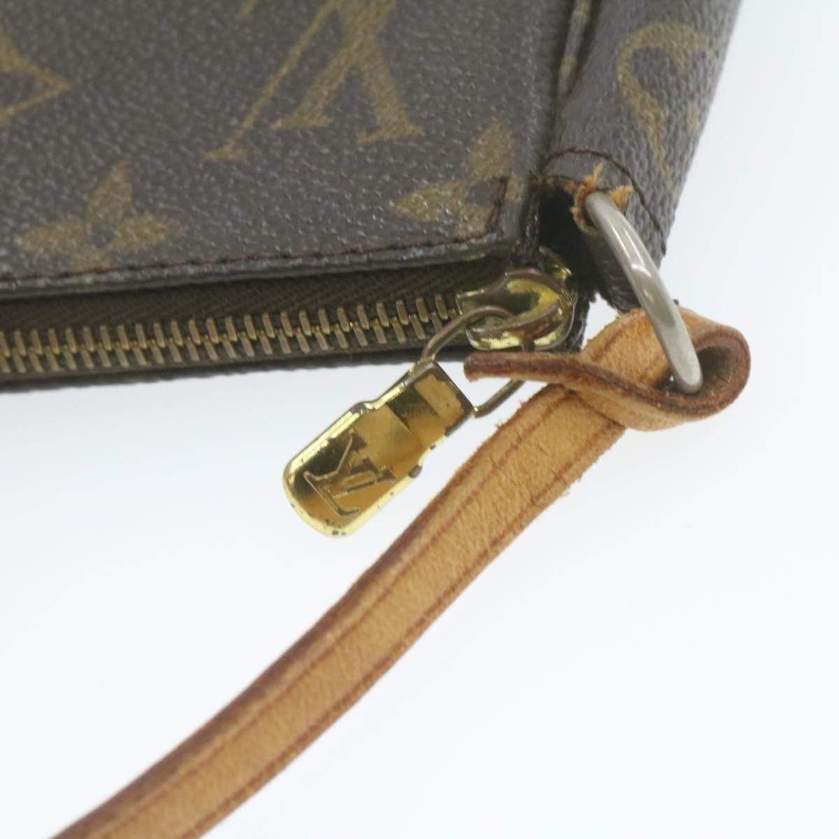 Louis Vuitton Louis Vuitton Monogram Pochette Accessoires MW2727