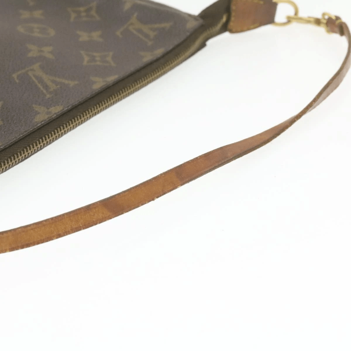 Louis Vuitton Louis Vuitton Monogram Pochette Accessoires Pochette AR0081