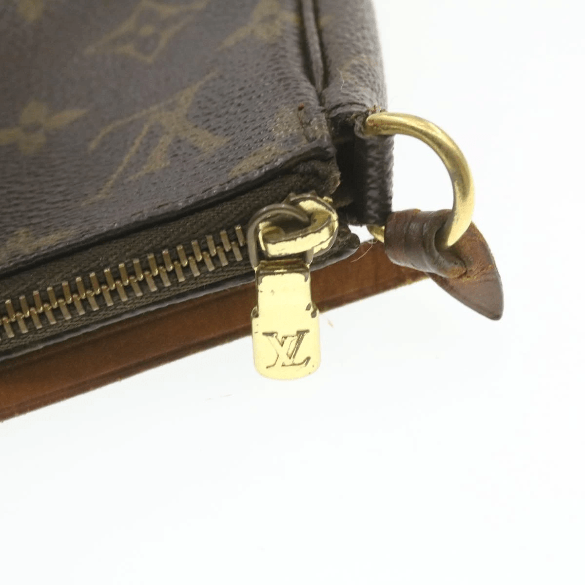 Louis Vuitton Louis Vuitton Monogram Pochette Accessoires Pochette AR0081