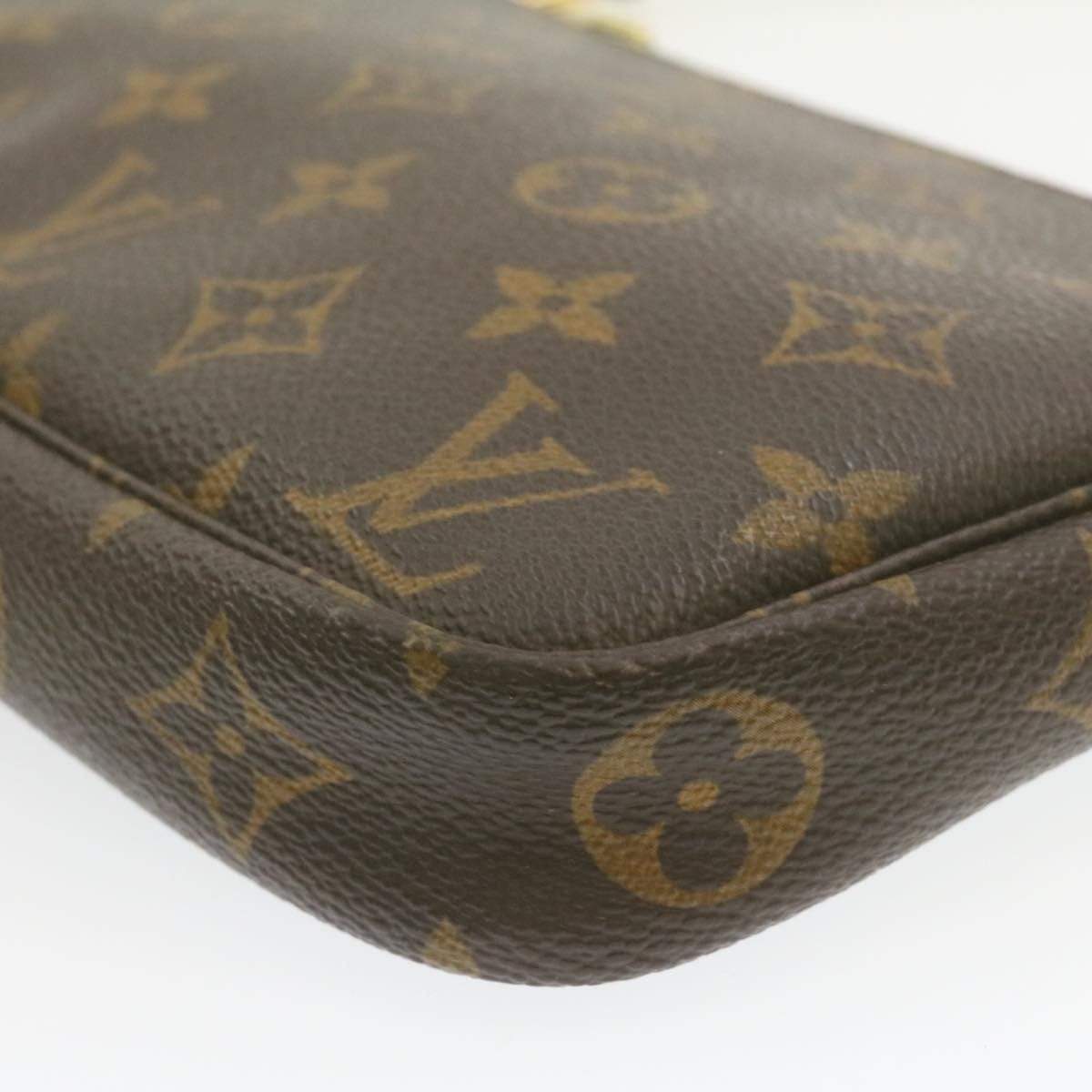 Louis Vuitton LOUIS VUITTON Monogram Pochette Accessoires Pouch Bag AWL1052