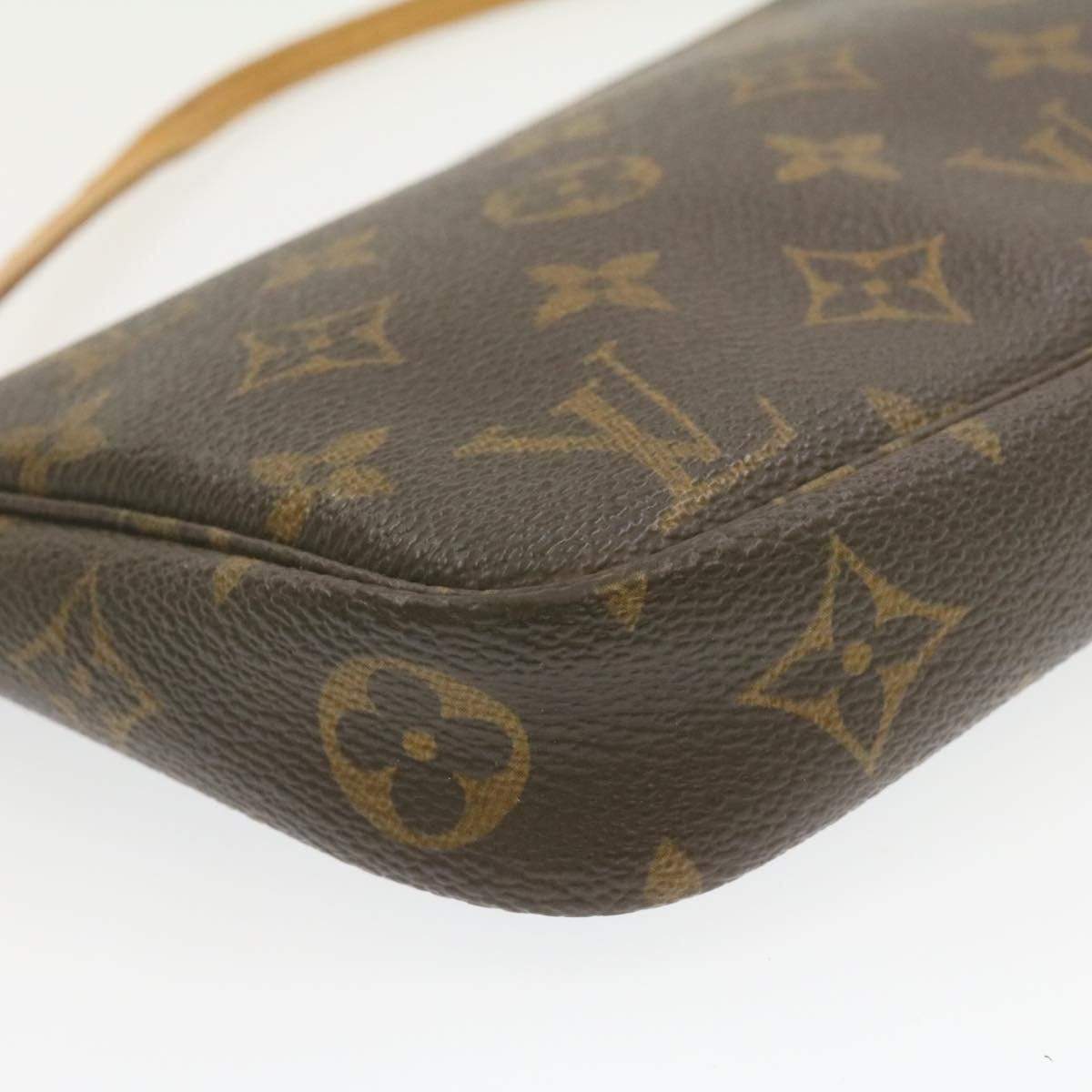 Louis Vuitton LOUIS VUITTON Monogram Pochette Accessoires Pouch Bag AWL1052