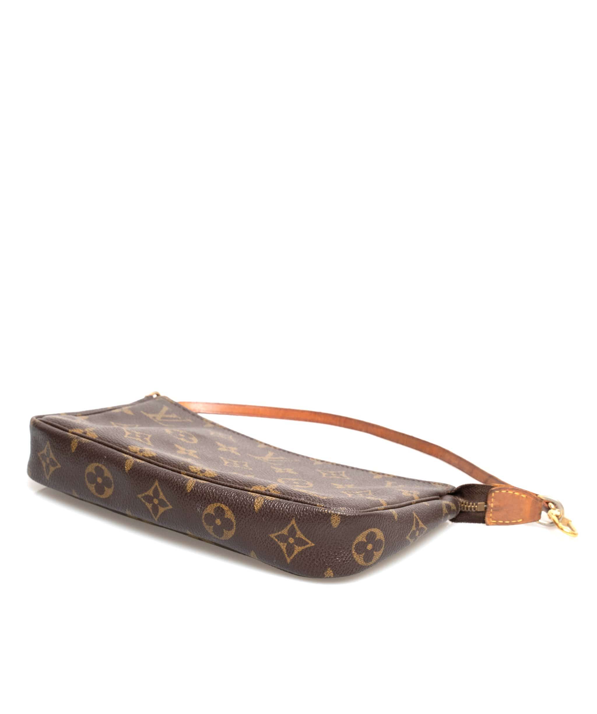 Louis Vuitton LOUIS VUITTON Monogram Pochette Accessoires Pouch Bag - AWL1678