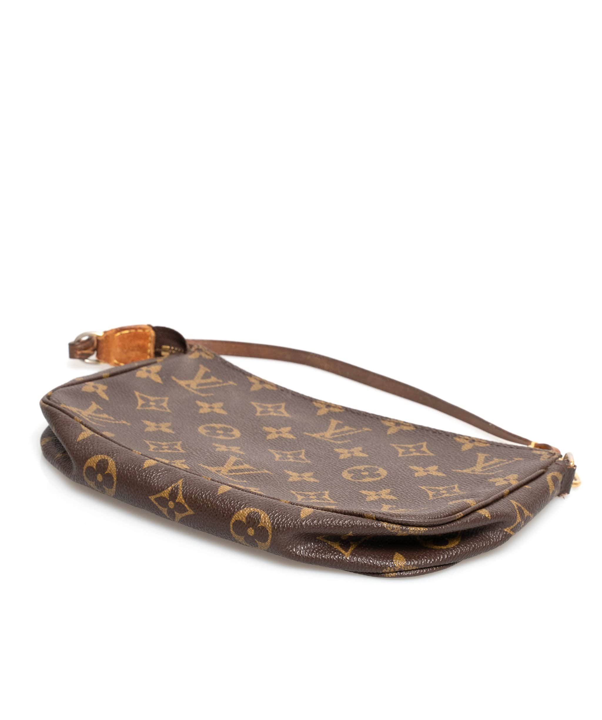 Louis Vuitton LOUIS VUITTON Monogram Pochette Accessoires Pouch Bag - AWL1680