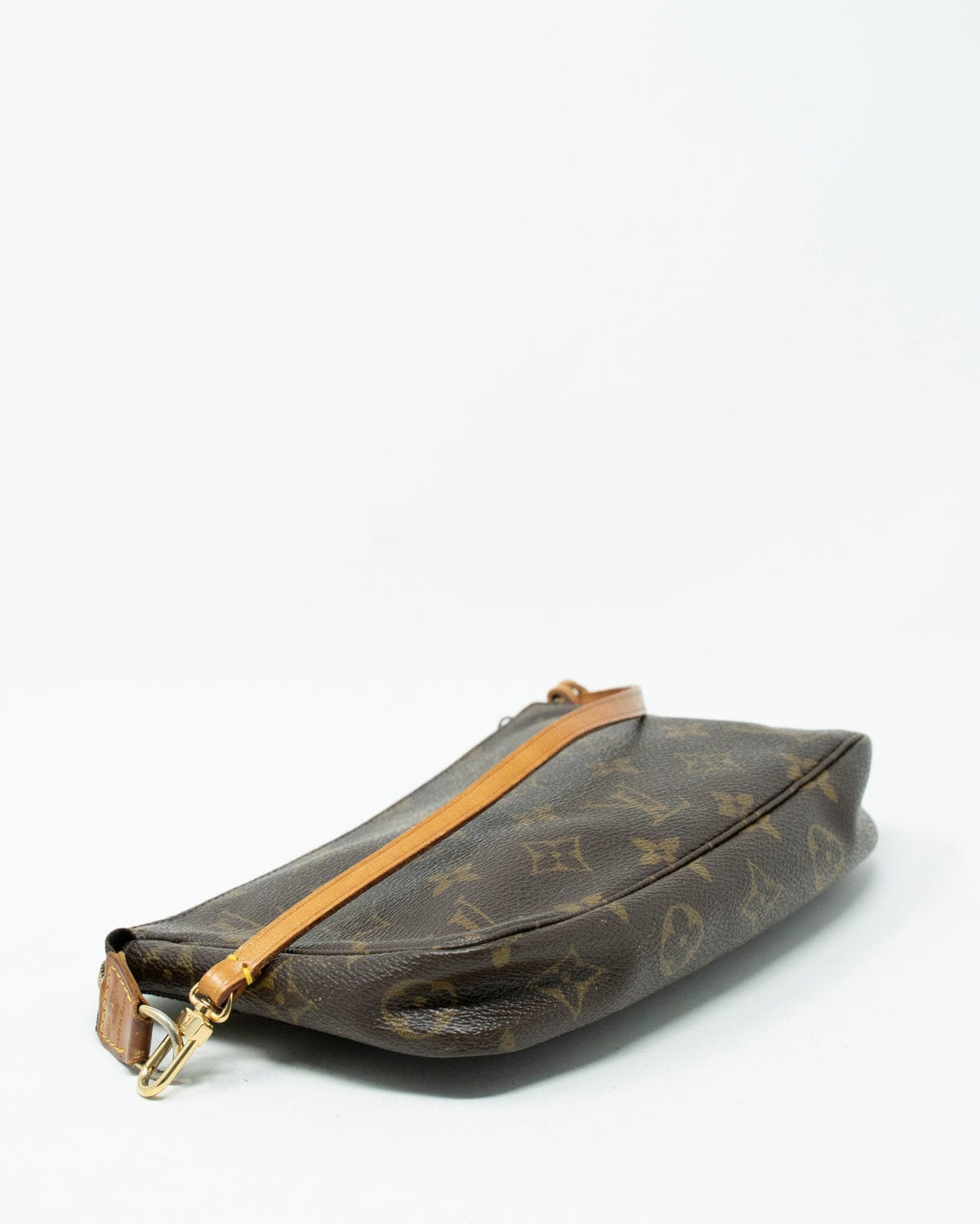 Louis Vuitton Louis Vuitton Monogram Pochette - ADL2012