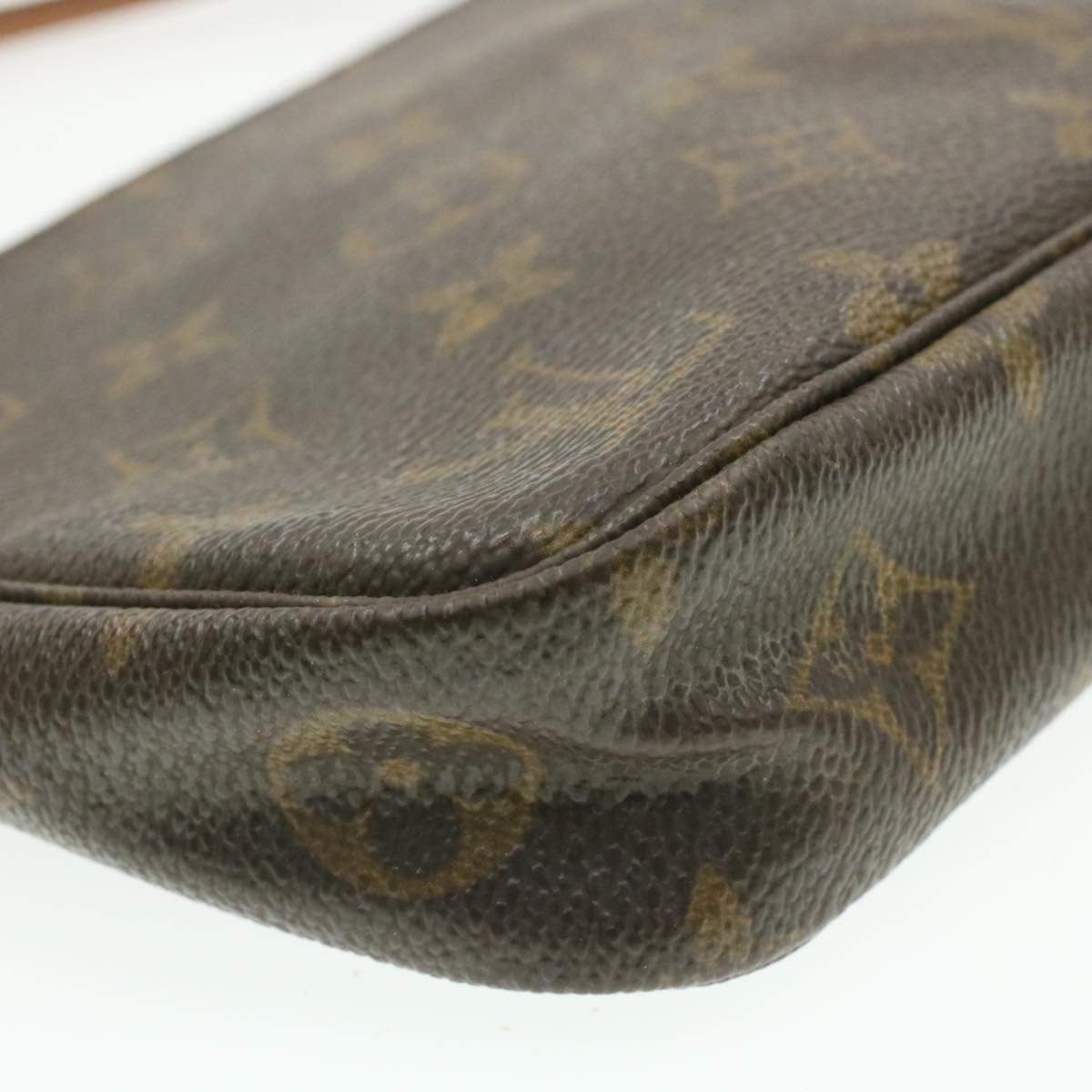 Louis Vuitton LOUIS VUITTON MONOGRAM POCHETTE BJ0092