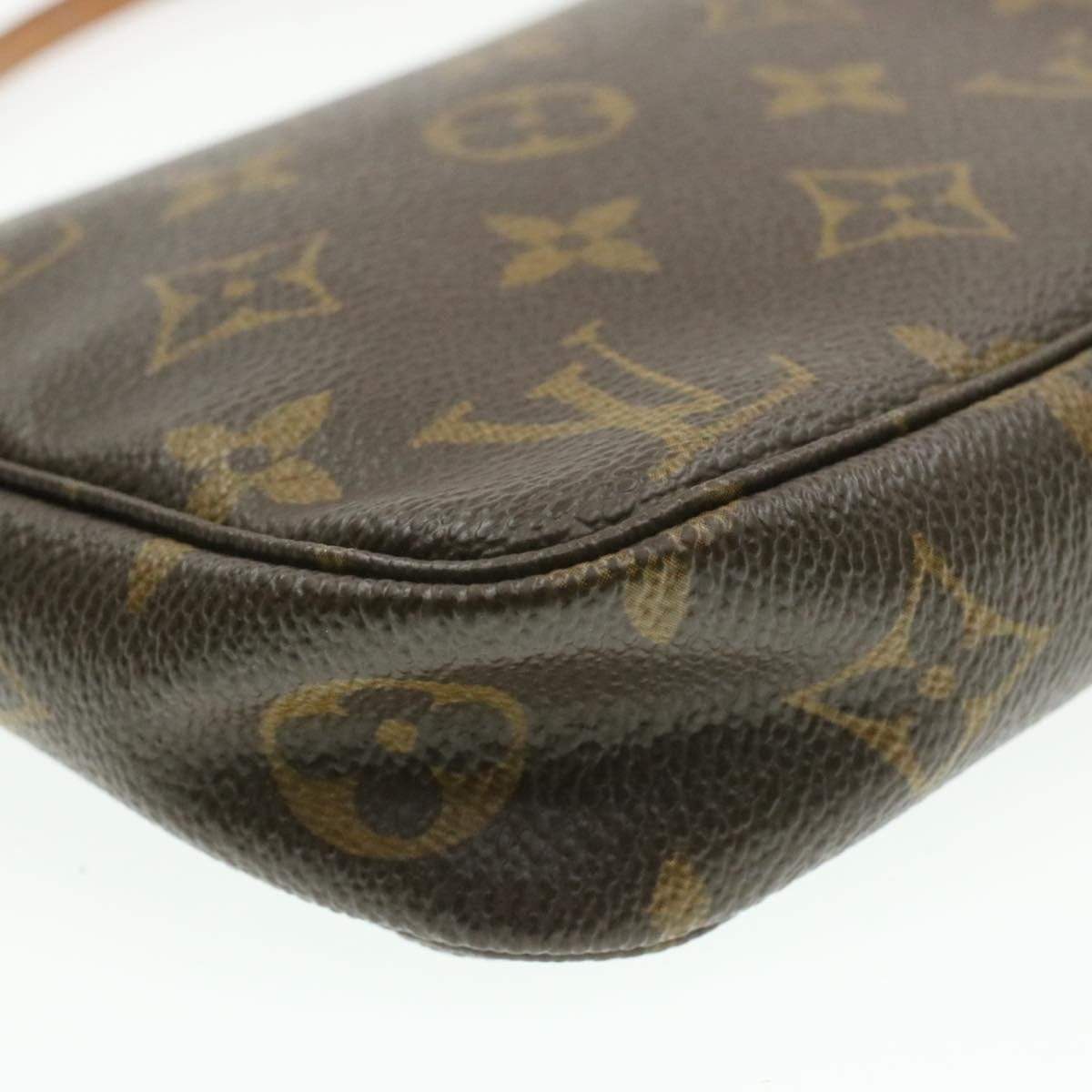 Louis Vuitton LOUIS VUITTON MONOGRAM POCHETTE CA0065