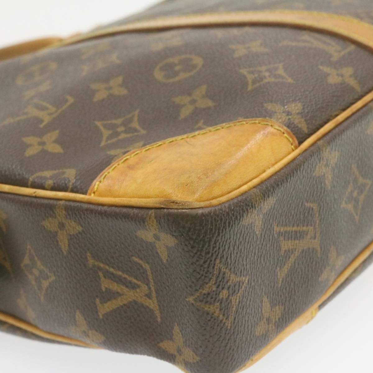 Louis Vuitton LOUIS VUITTON Monogram Porte Documents Voyage Hand Bag AWL1049