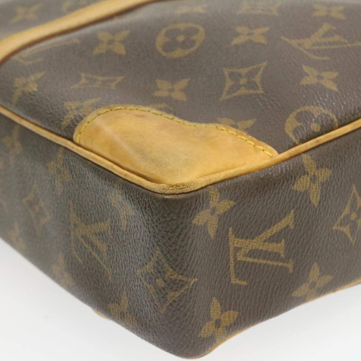 Louis Vuitton LOUIS VUITTON Monogram Porte Documents Voyage Hand Bag AWL1049