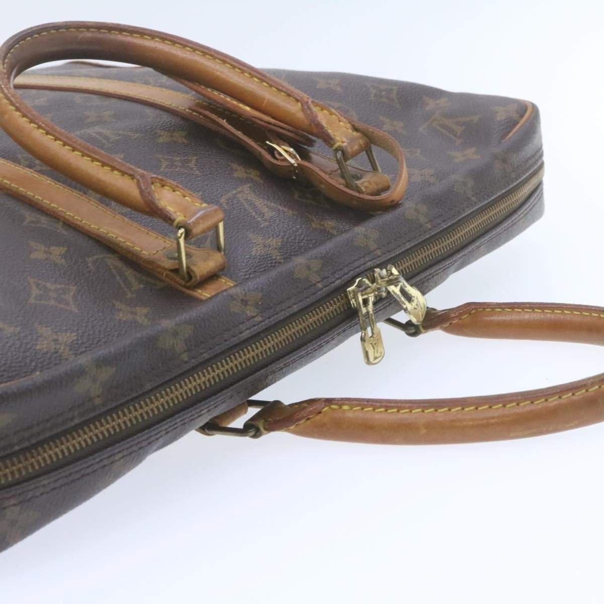 Louis Vuitton Louis Vuitton Monogram Porte Documents Voyage  MW2726