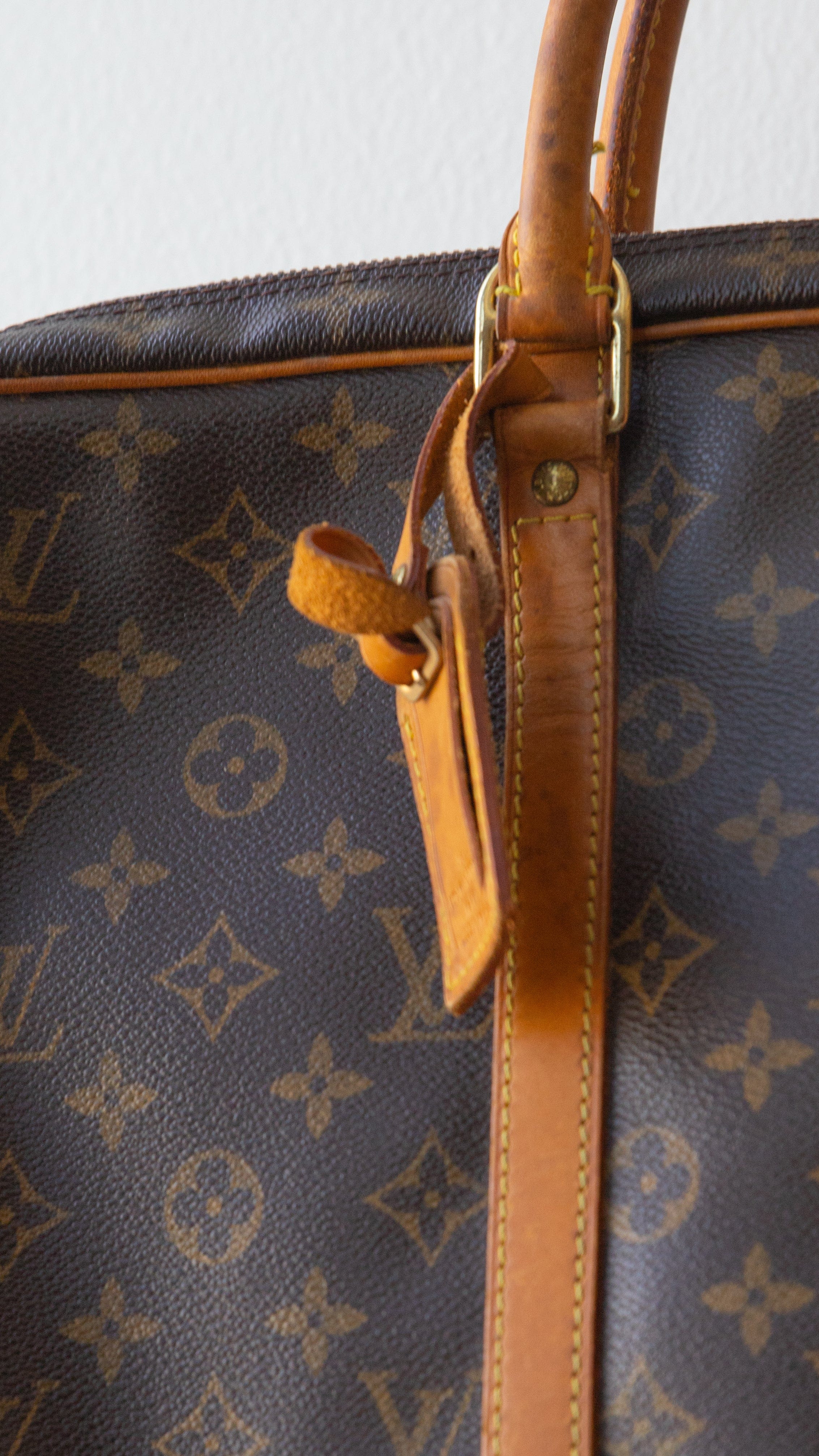 Louis Vuitton Louis Vuitton Monogram Porte Documents Voyage - RJL1172