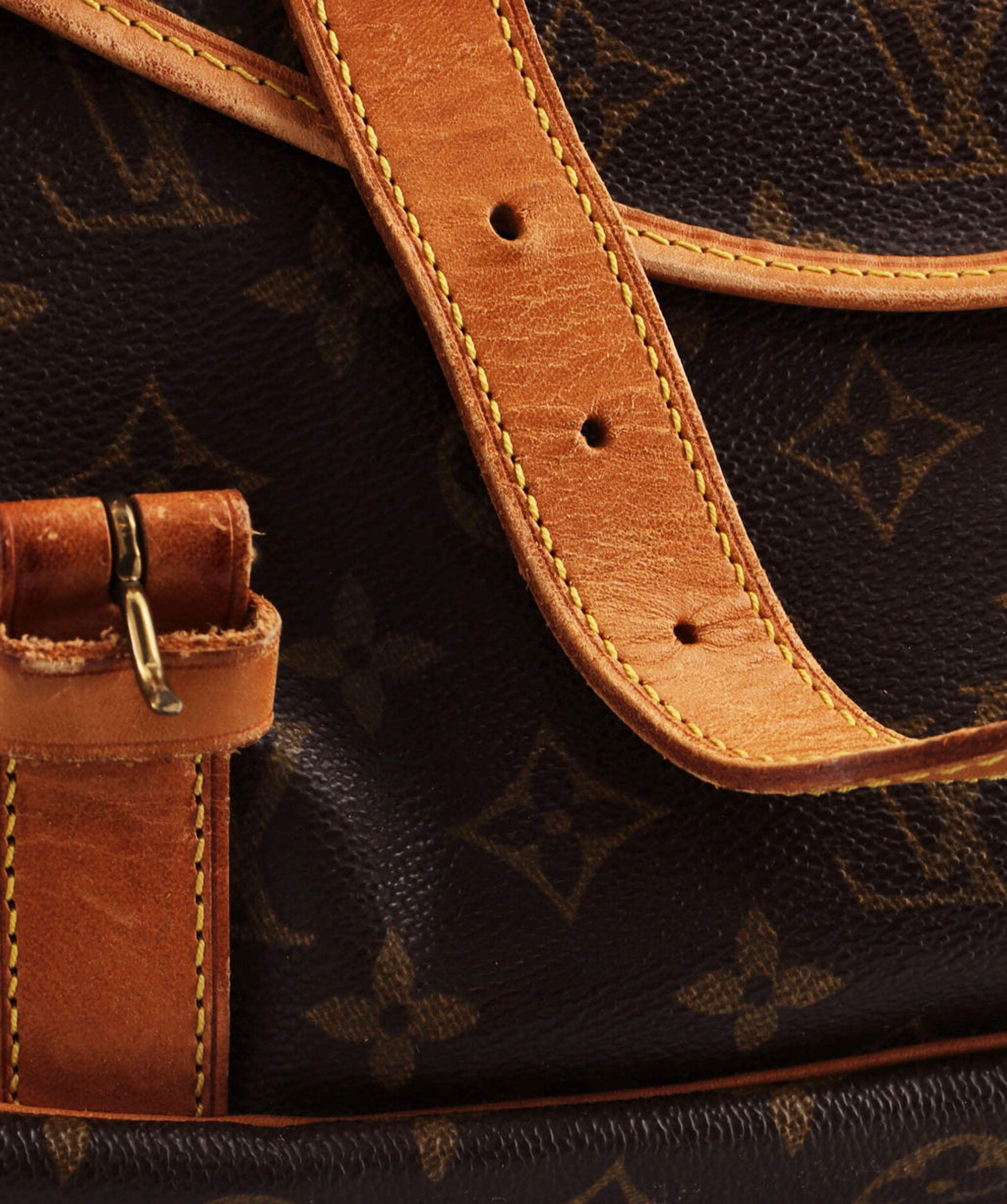 Louis Vuitton Louis Vuitton Monogram Saummar RJC1265