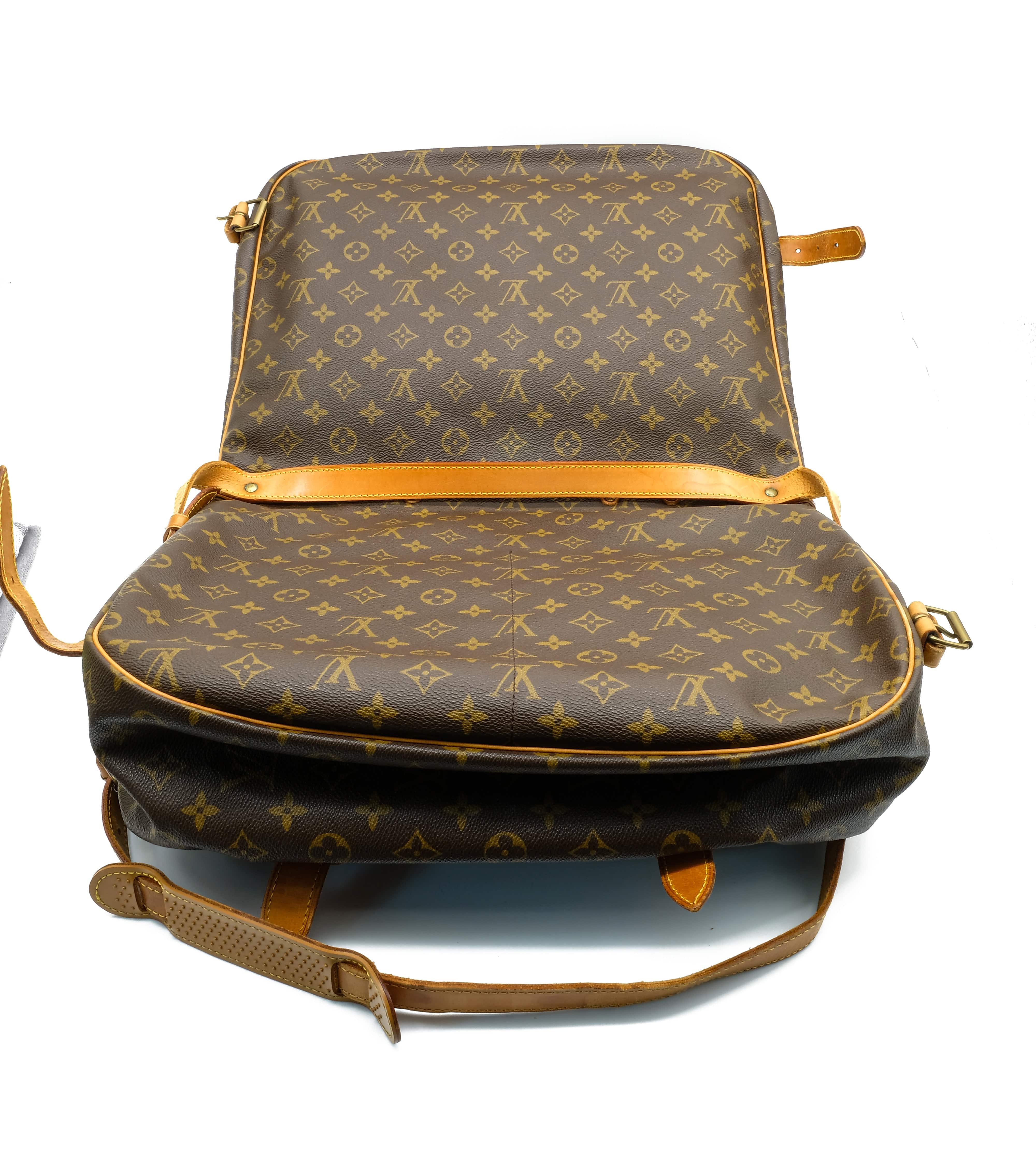 Louis Vuitton Louis Vuitton Monogram Saummar RJC1265