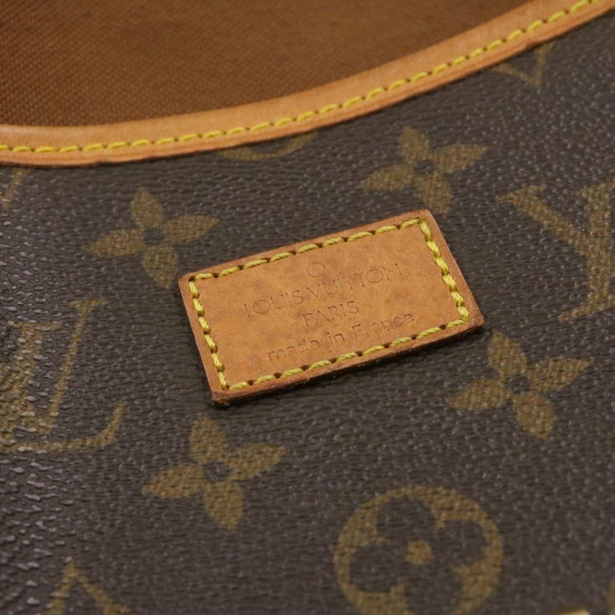 Louis Vuitton LOUIS VUITTON Monogram Saumur 30 Shoulder Bag