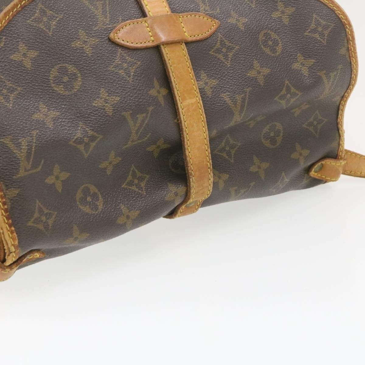 Louis Vuitton LOUIS VUITTON Monogram Saumur 30 Shoulder Bag  MB1011