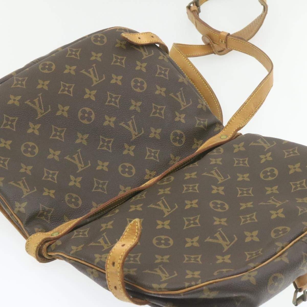 Louis Vuitton LOUIS VUITTON Monogram Saumur 30 Shoulder Bag MW2215