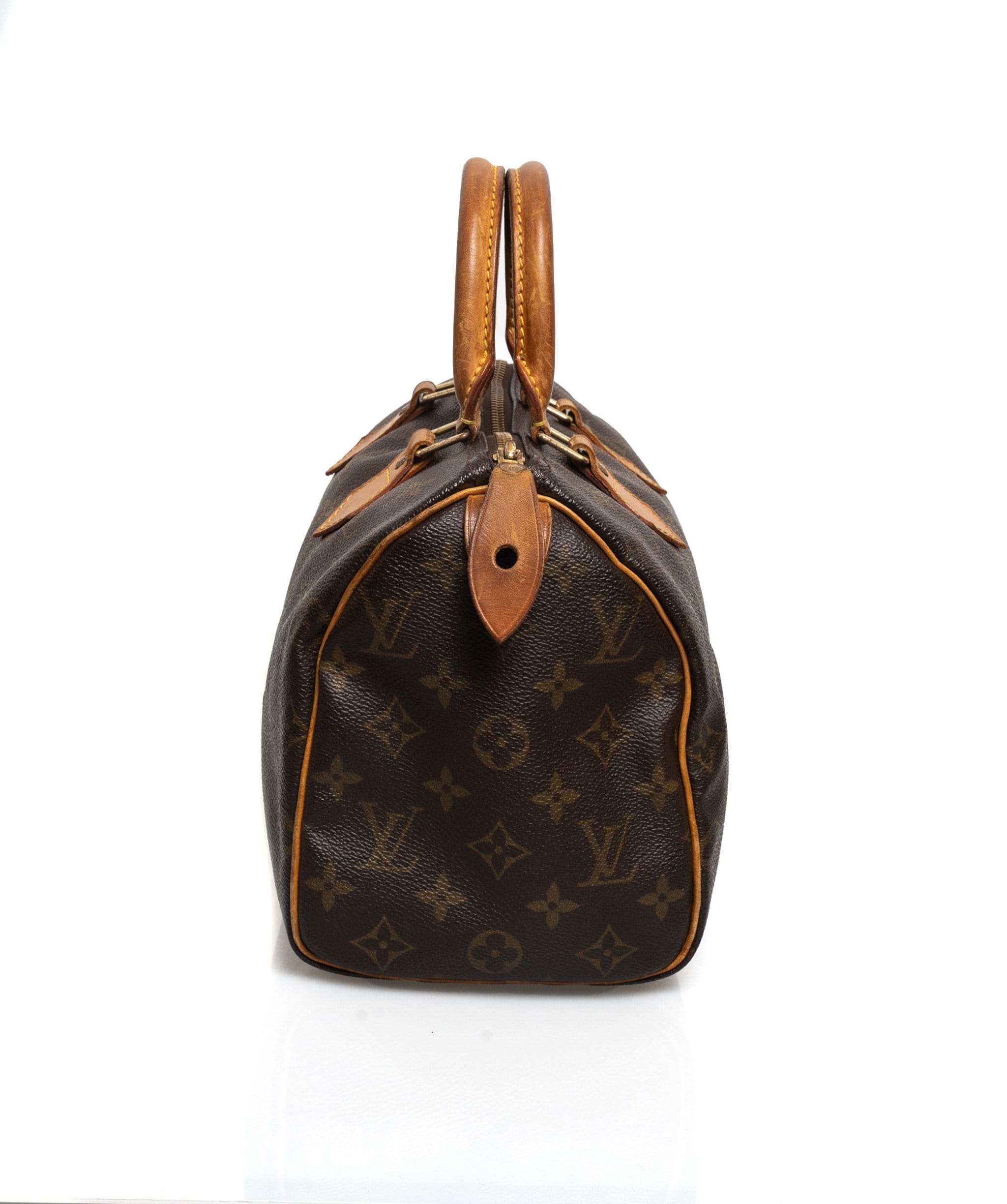 Louis Vuitton LOUIS VUITTON Monogram Speedy 25 Handbag  - AWL1582