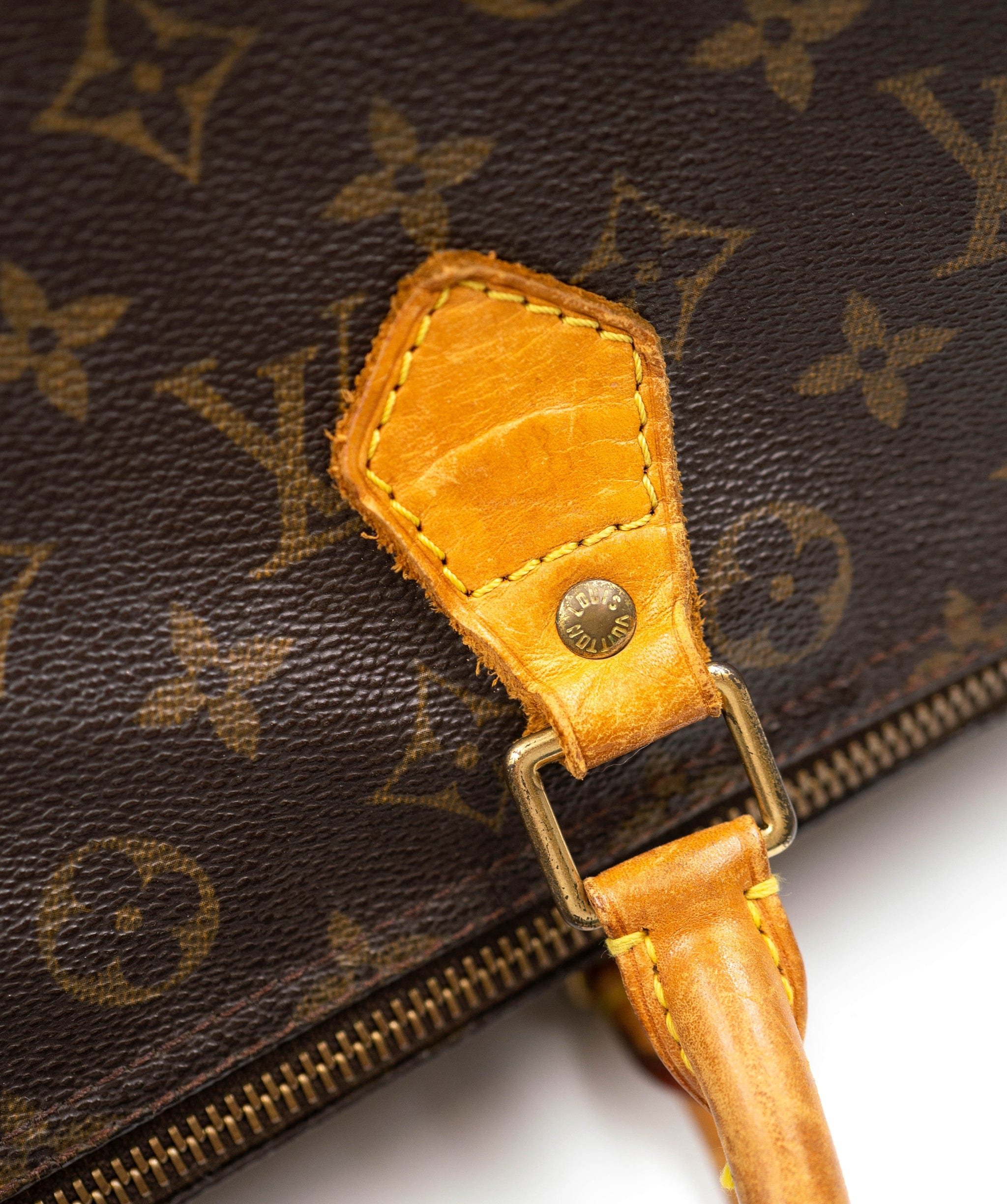 Louis Vuitton LOUIS VUITTON Monogram Speedy 30 Hand Bag - AWL1643