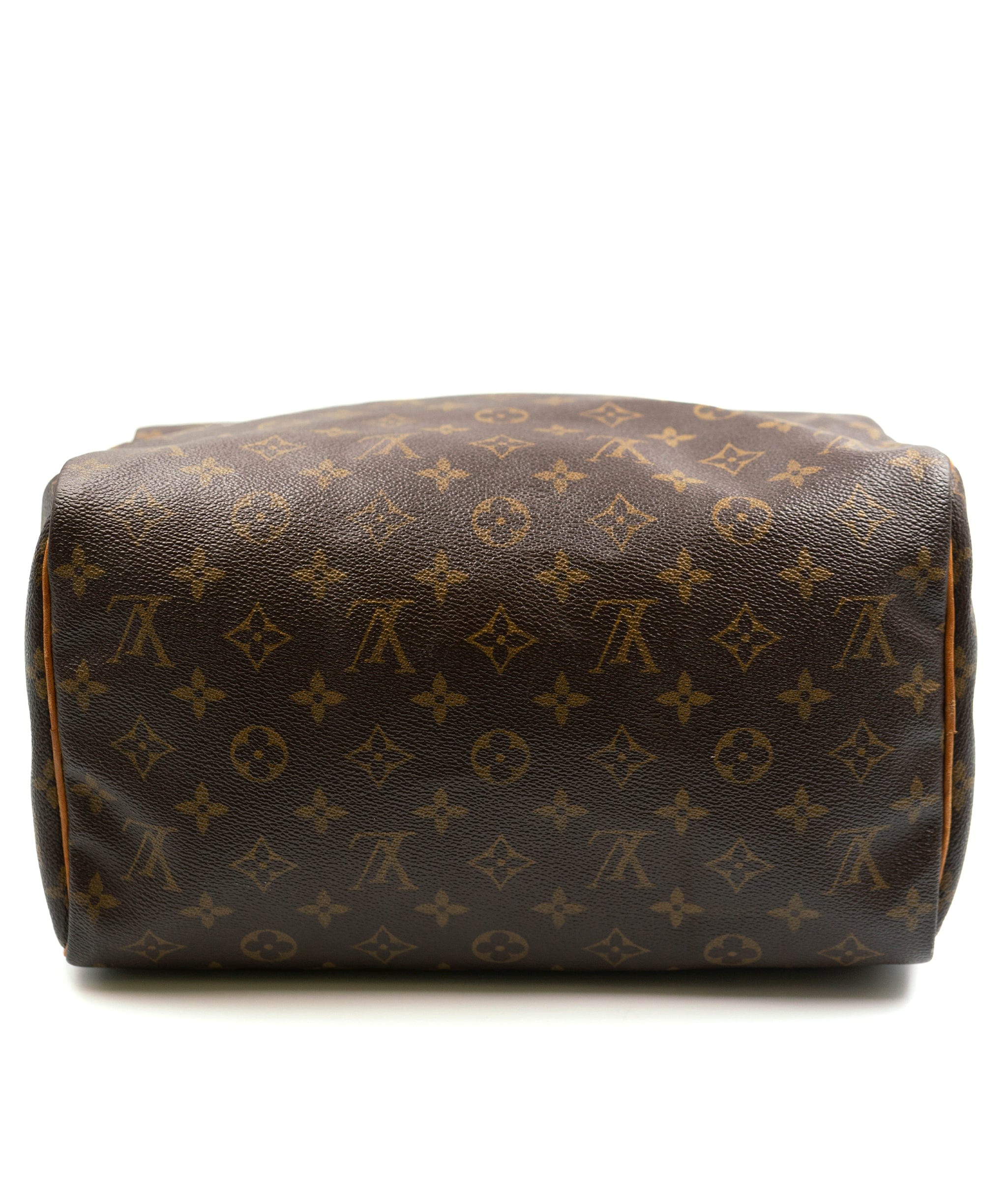 Louis Vuitton LOUIS VUITTON Monogram Speedy 30 Hand Bag - AWL1643